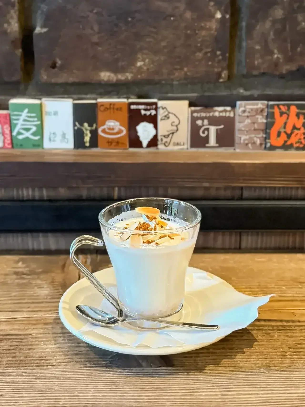 【もっと神保町】シリーズその⑤ 老舗喫茶店〈Part1〉『ミロンガ ヌオーバ』＆『珈琲館 専大前本店』