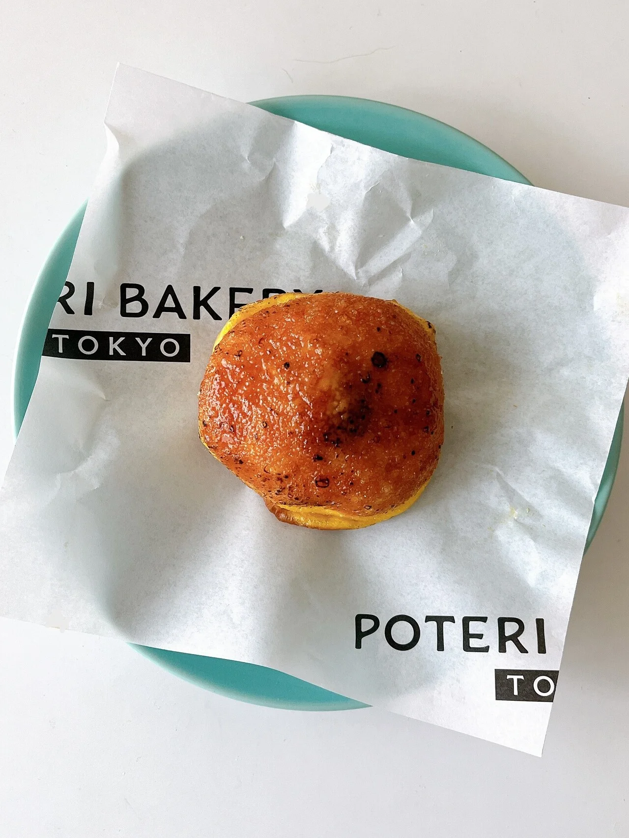 カスタードクリームたっぷり！ 生ドーナツを楽しめるカフェ【POTERI BAKERY TOKYO｜POTERIドーナツ】