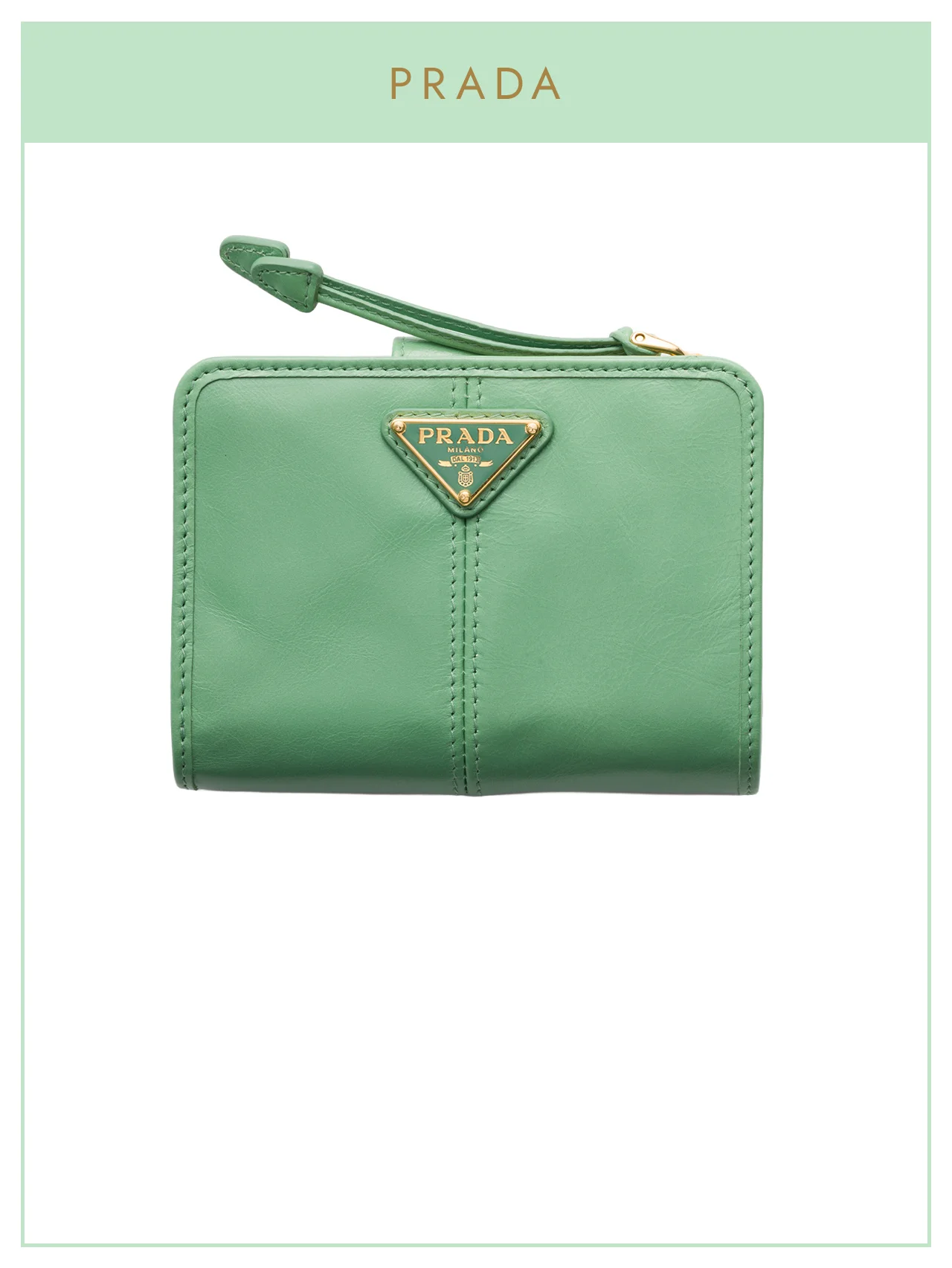 【プラダ】の財布。手もとに優しくなじむ、洗練グリーン