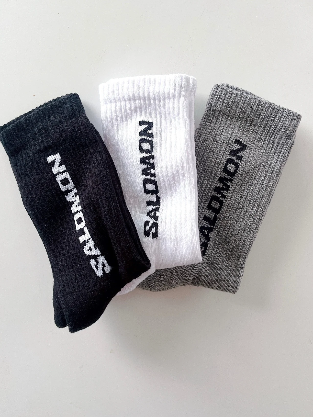 【サロモン】は靴下もめっちゃいい！