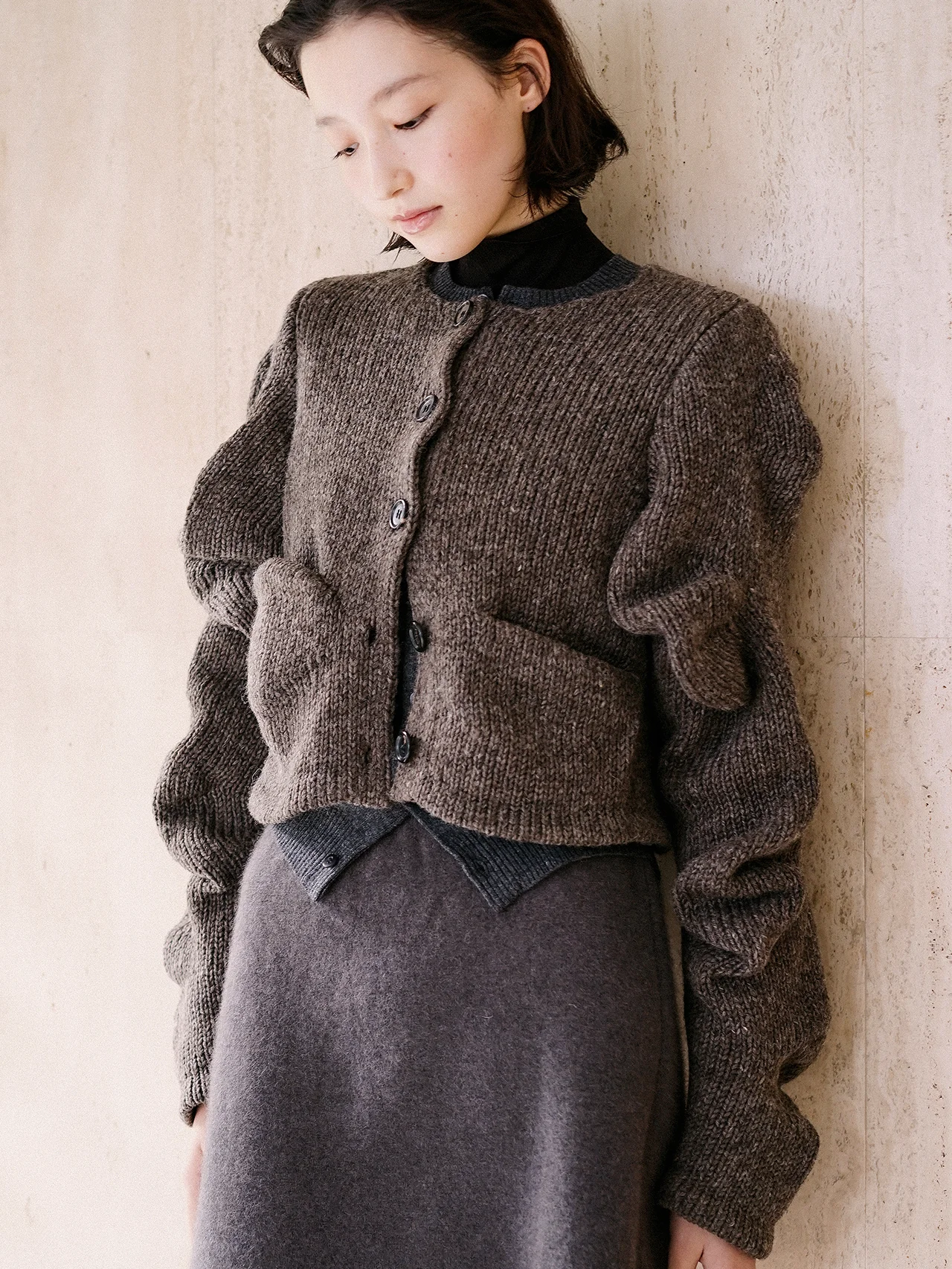 注目の日本発ブランド、【pillings（ピリングス）】のカーディガン