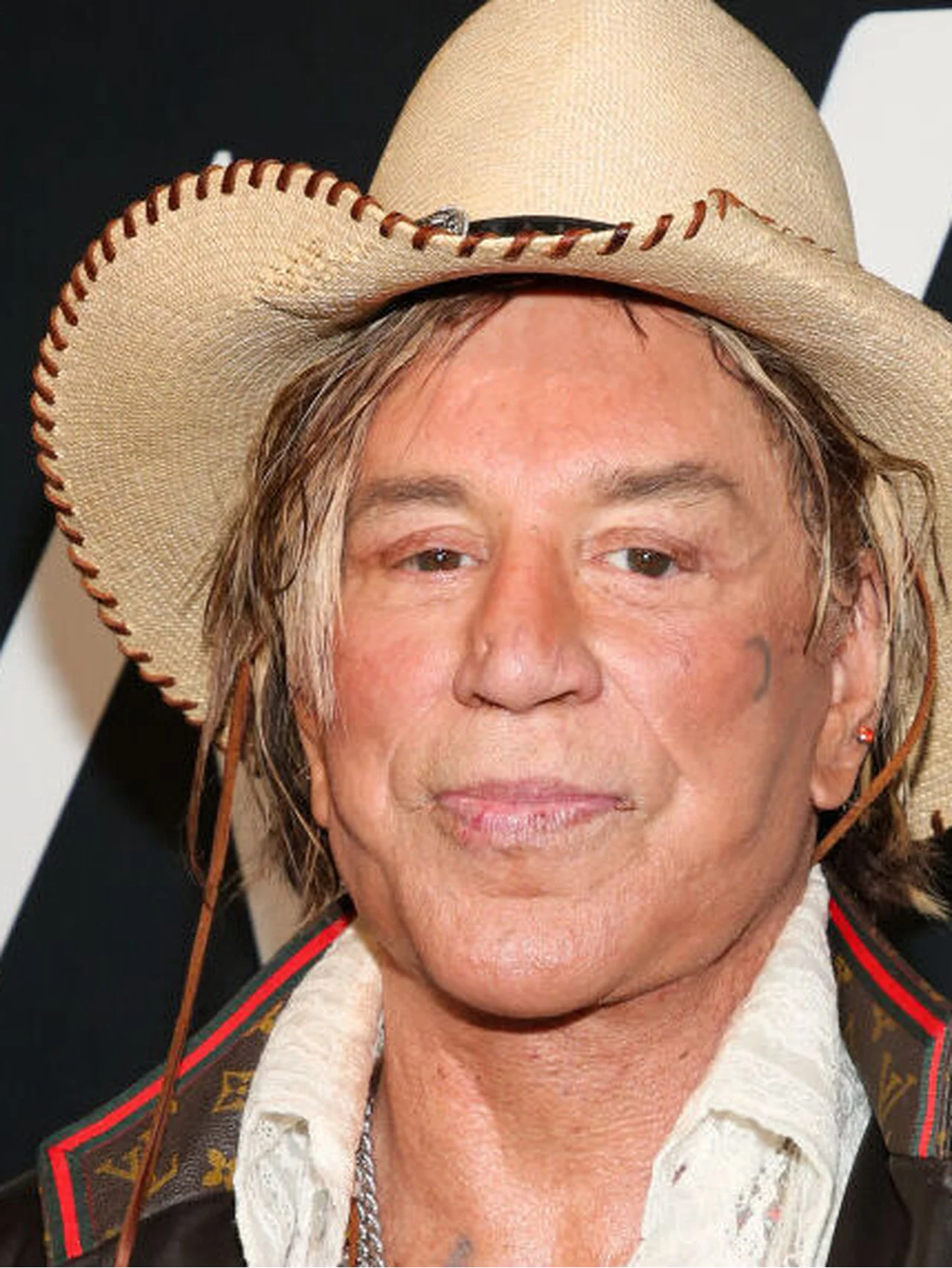  『ナインハーフ』で名を馳せたミッキー・ローク、約900万円超えの家賃滞納で問題勃発。突如開設されたクラウドファンディングに怒り心頭「ファンに１セントたりとも頼むことは“絶対に”ない」