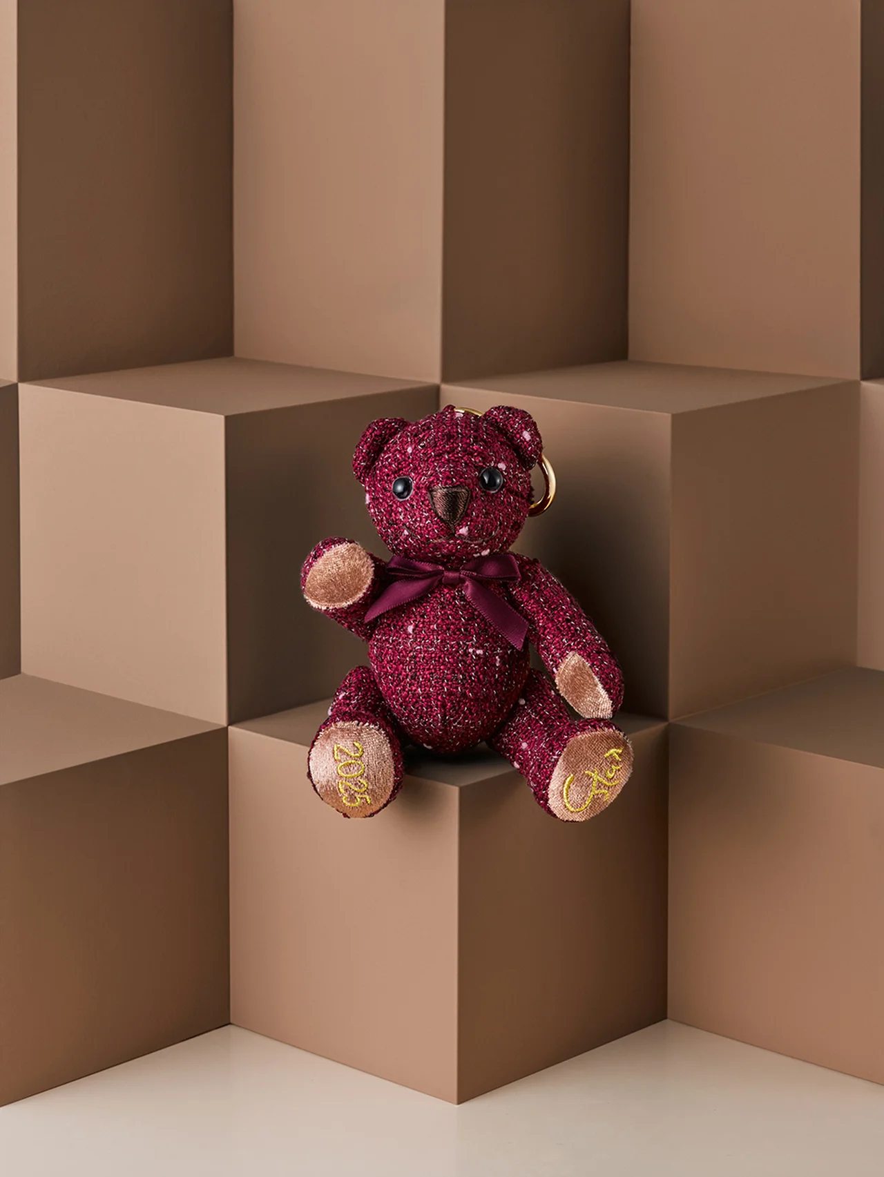 【スタージュエリー】のクリスマスチャリティプログラム「BEAR FOR PEACE」が今年もスタート！ 数量限定のアイテムも登場