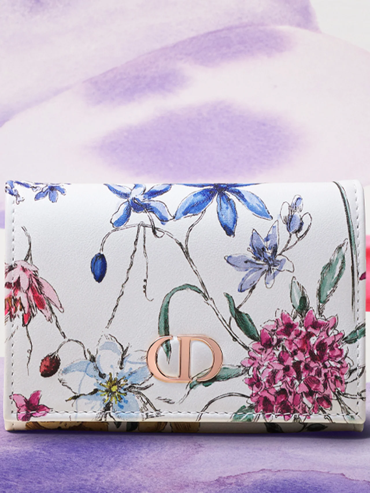 【ディオール】から、水彩画タッチの花が咲き誇る新作財布が登場。「ミス ディオール」ラインにミニ財布も仲間入り