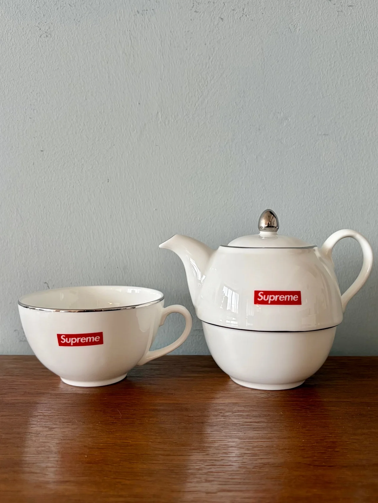 【Supreme（シュプリーム）のティーセット】いいコラボレーションって、こういうこと！