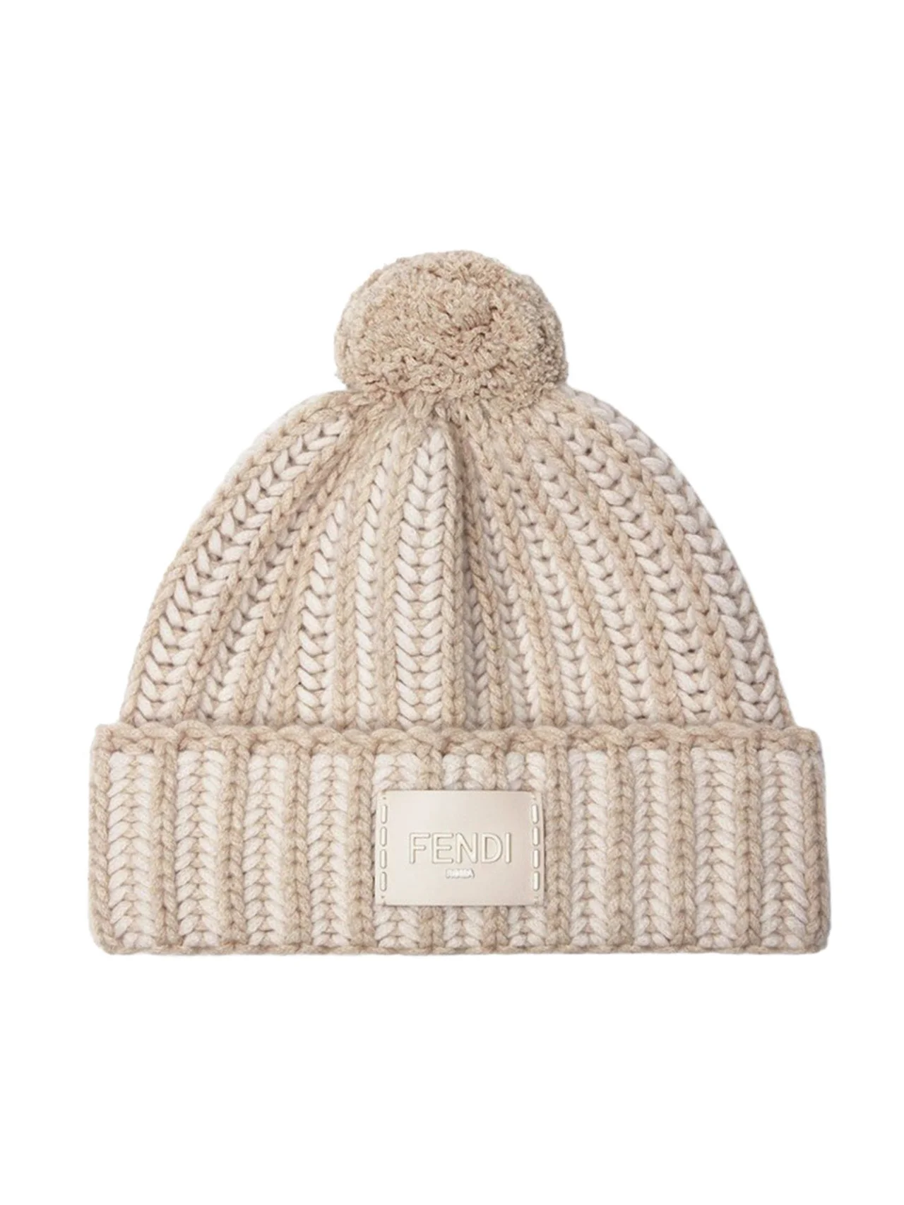 顔まわりがあか抜ける、【フェンディ】のニット帽 vol.1257