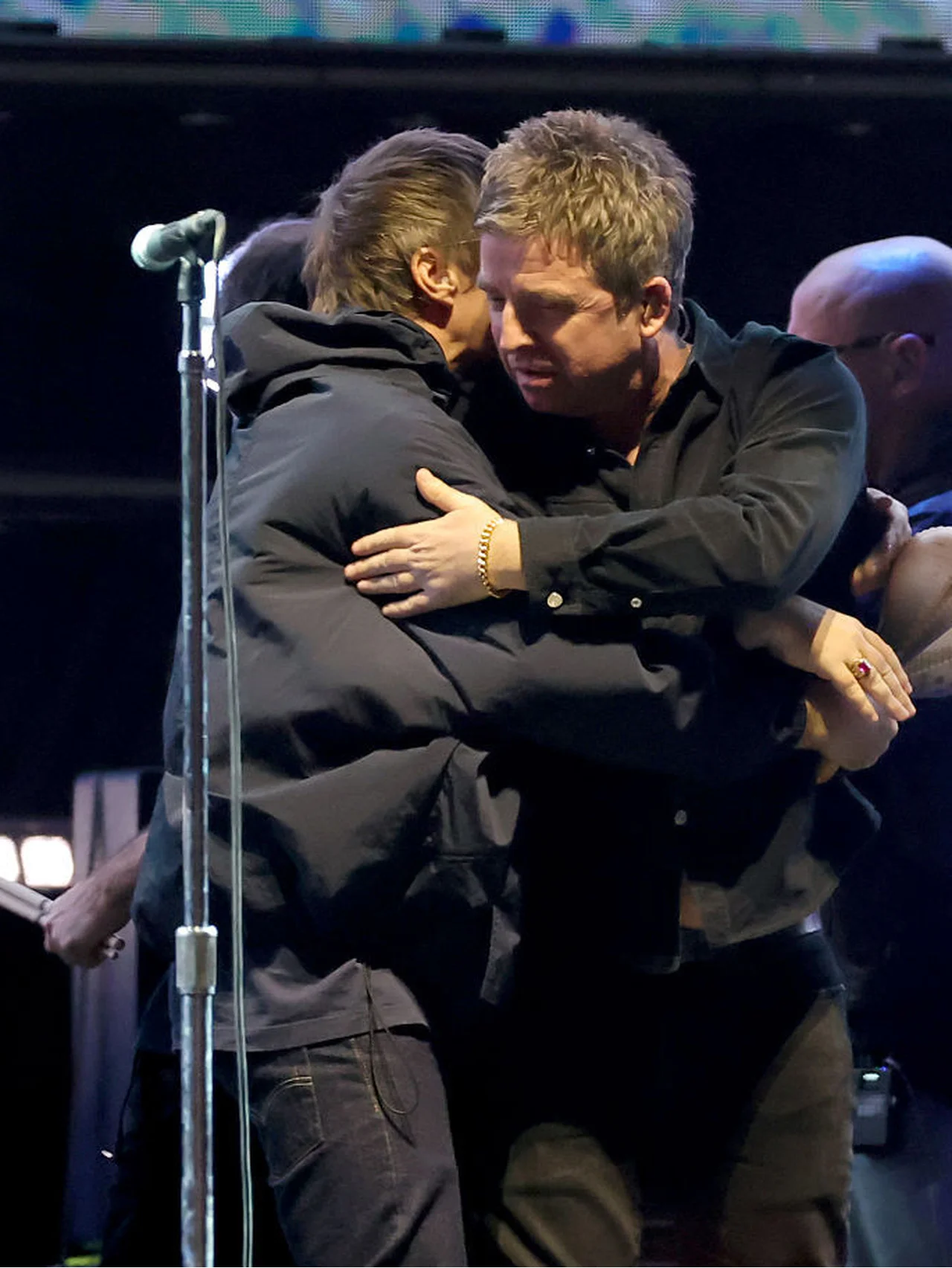 【 #オアシス 】16年ぶりの来日！ 10万人を合唱させた「庶民のヒーロー」の秘訣 #oasis