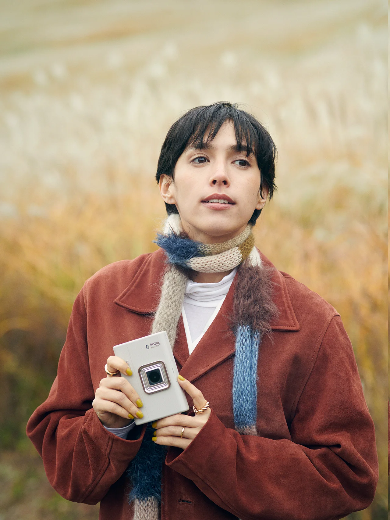 “チェキ™”と旅に出よう。モーガン茉愛羅とめぐる箱根