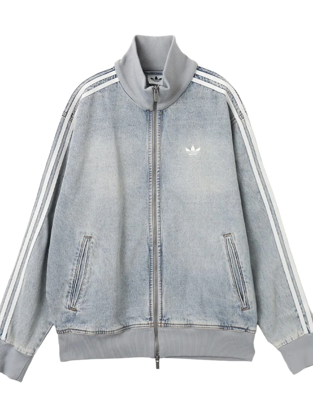 大人もシックに着こなせる、【アディダス】のトラックジャケット vol.1361