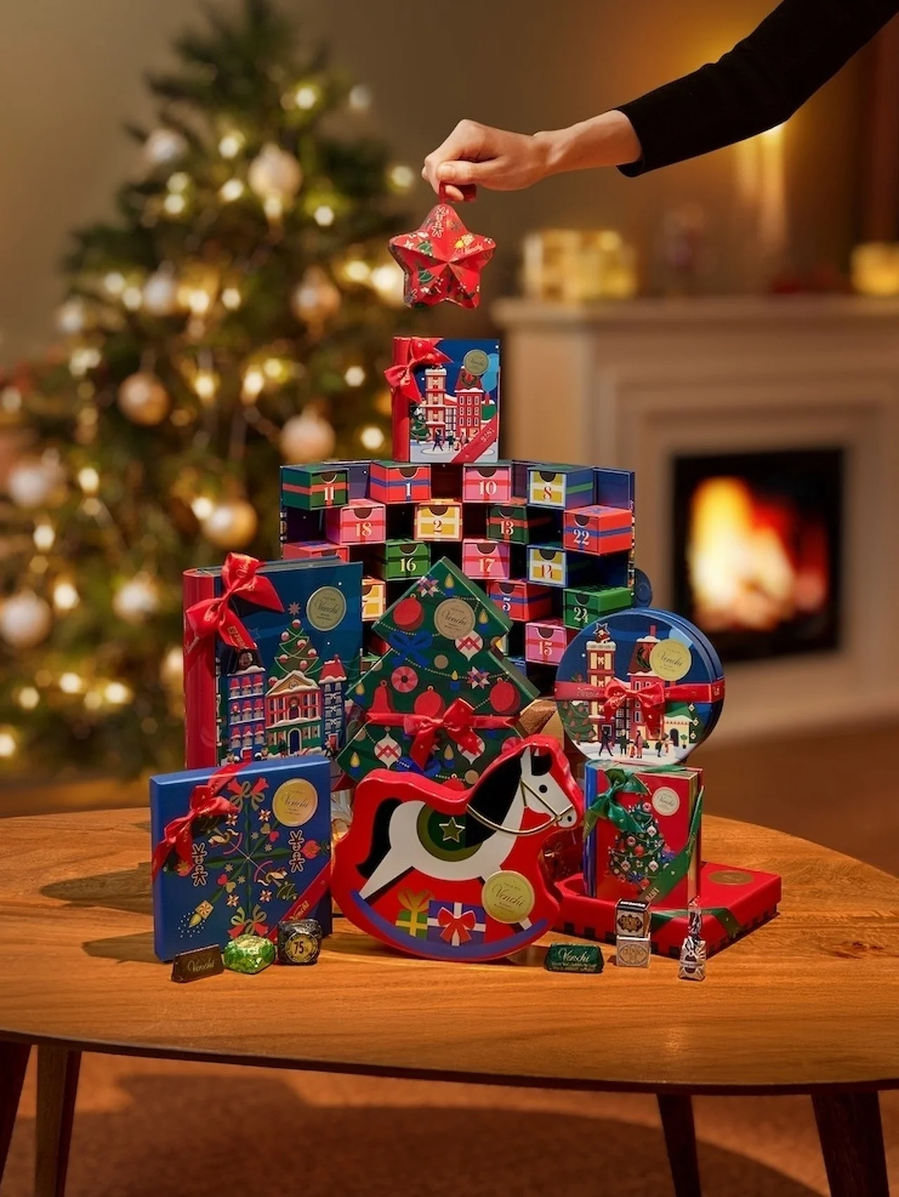 クリスマスの魔法がかかった、アーティスティックなギフトボックスが勢揃い。【ヴェンキ】からのホリデーコレクションが登場