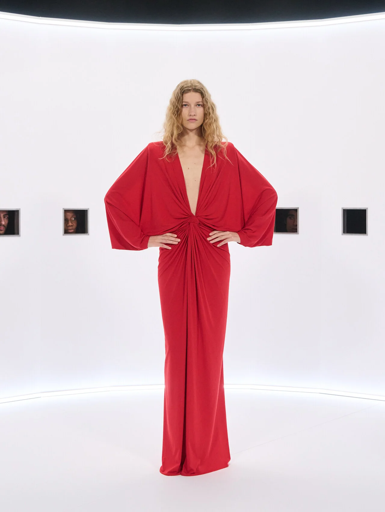 2026年春夏オートクチュールコレクション-VALENTINO