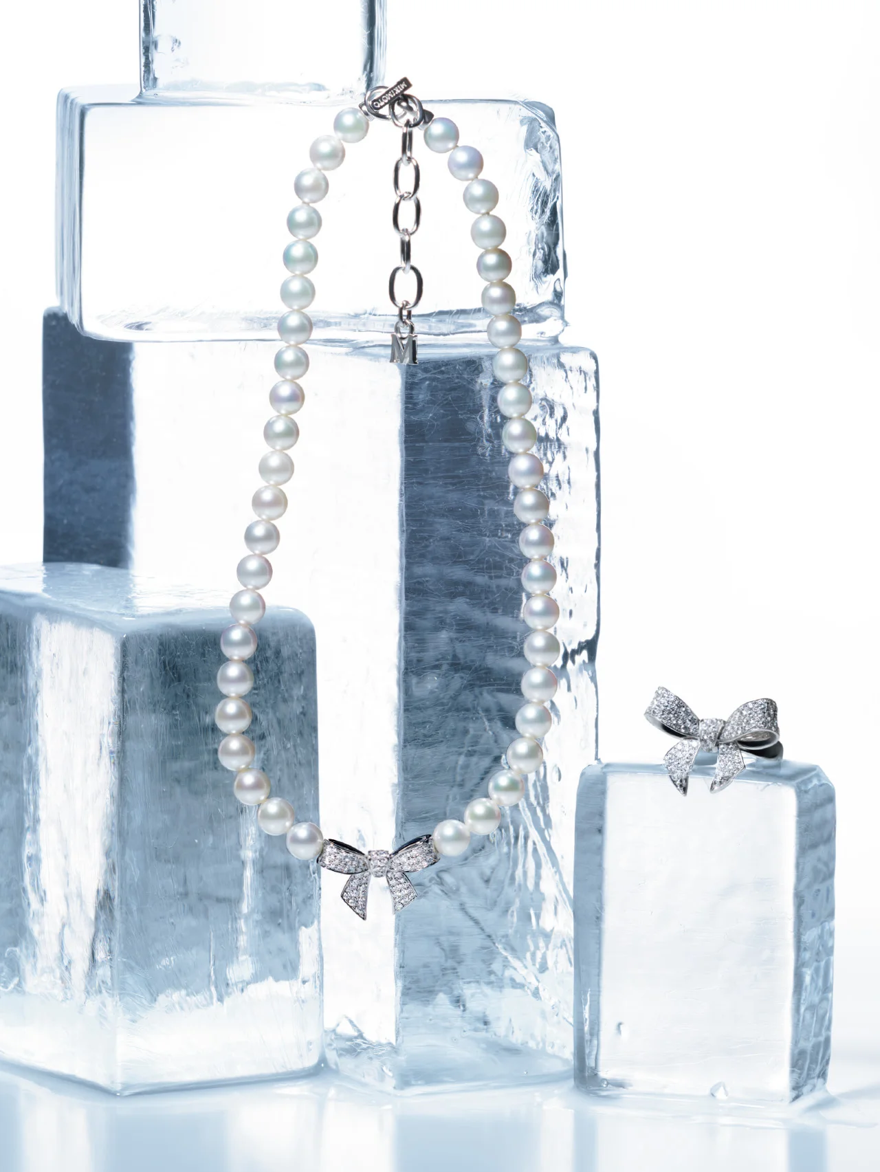 【MIKIMOTO】ミキモトパールに似合う、スタイリッシュなリボン誕生