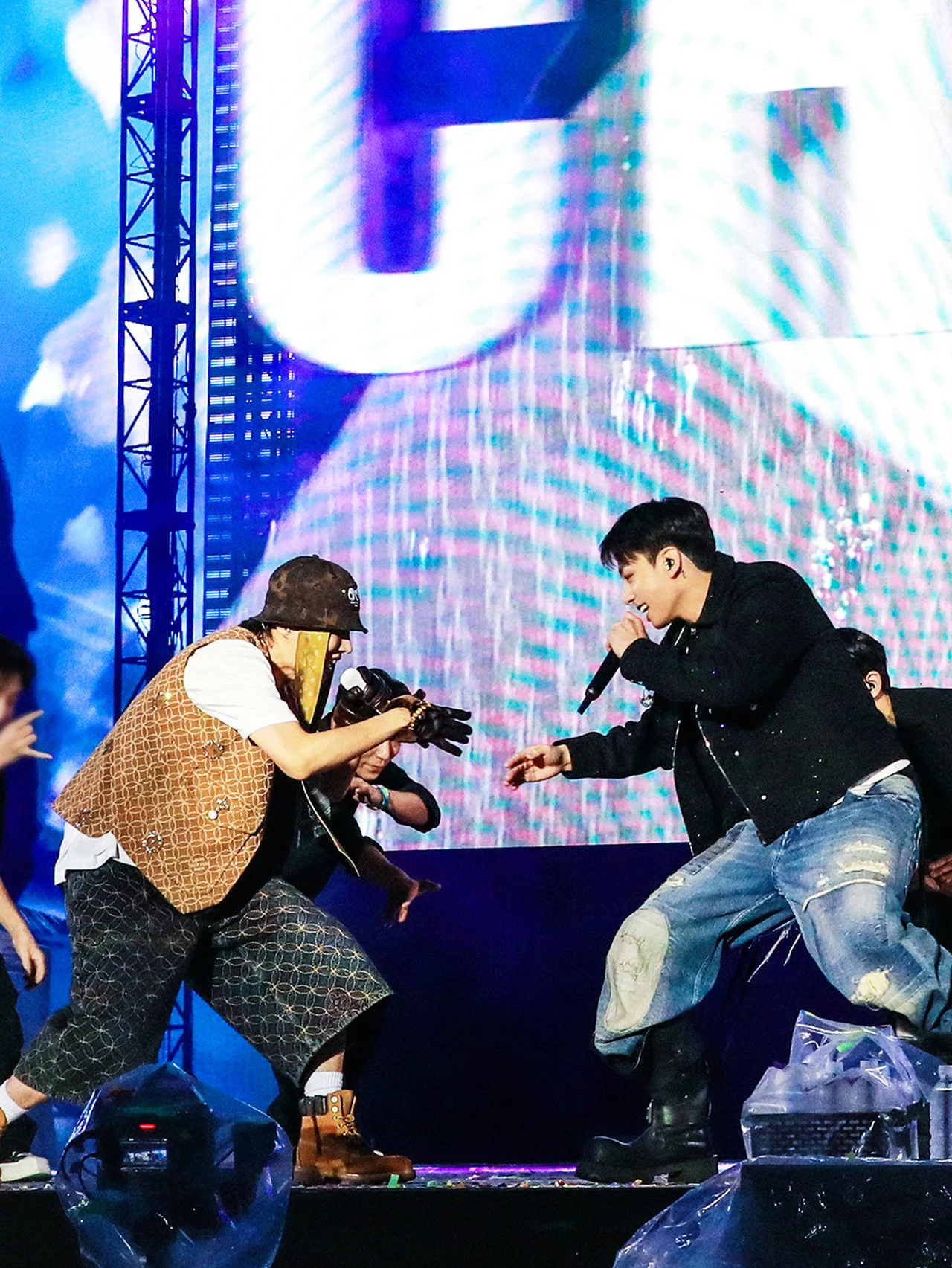 デビュー12周年の記念日に、BTSとARMYがついに感動の再会！ J-HOPEワールドツアーファイナル公演初日をレポート！　