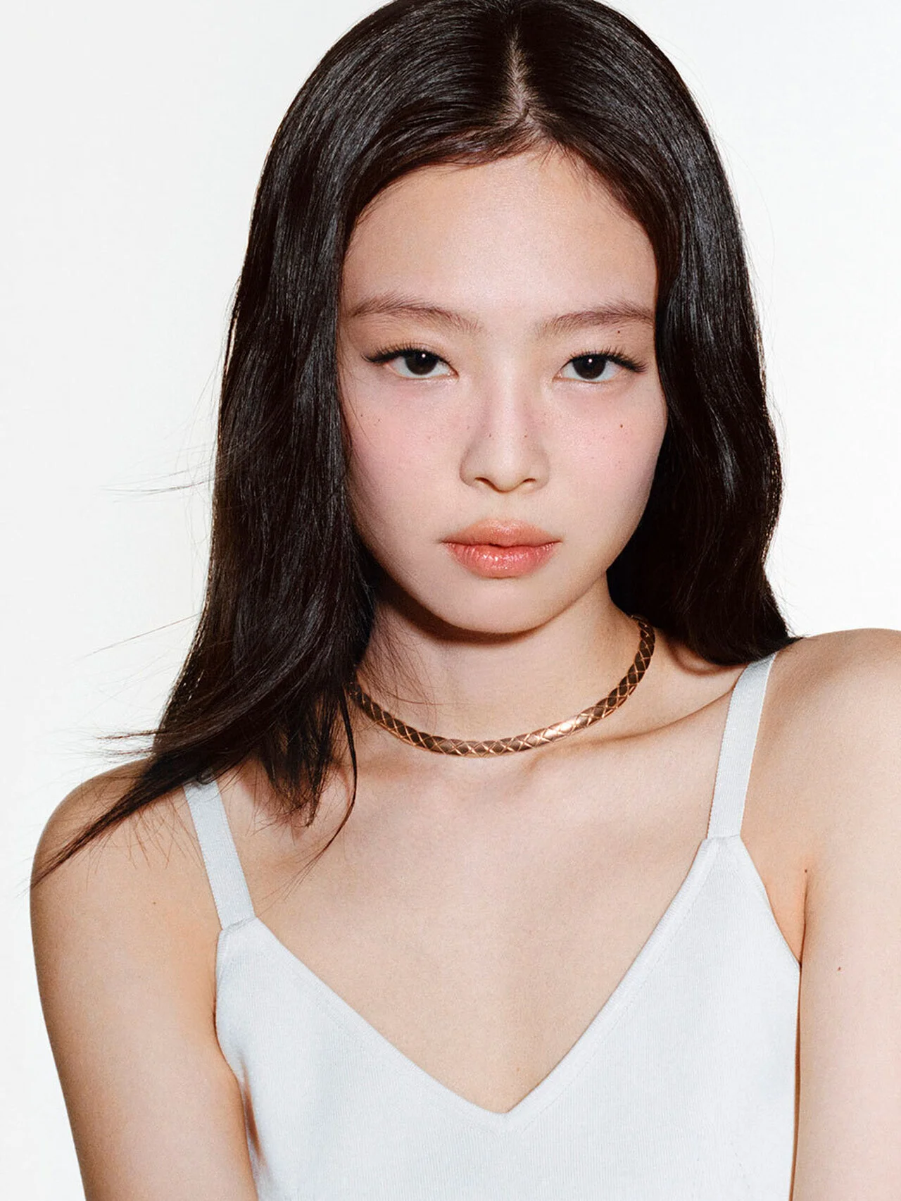 【シャネル】「ココ クラッシュ」からチョーカーなどの新作ジュエリーが登場！ キャンペーンにはジェニーらが出演