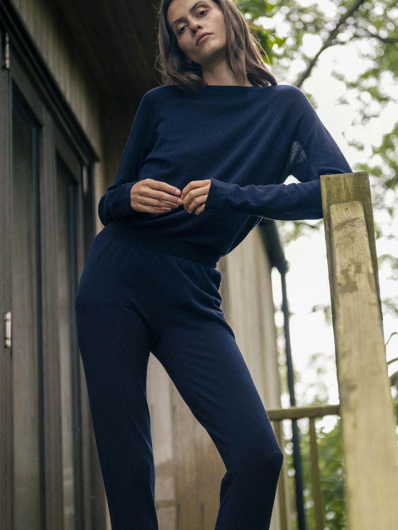 上質な着心地に酔いしれて。ジョン スメドレーのカプセルコレクション「ベースレイヤー」をチェック