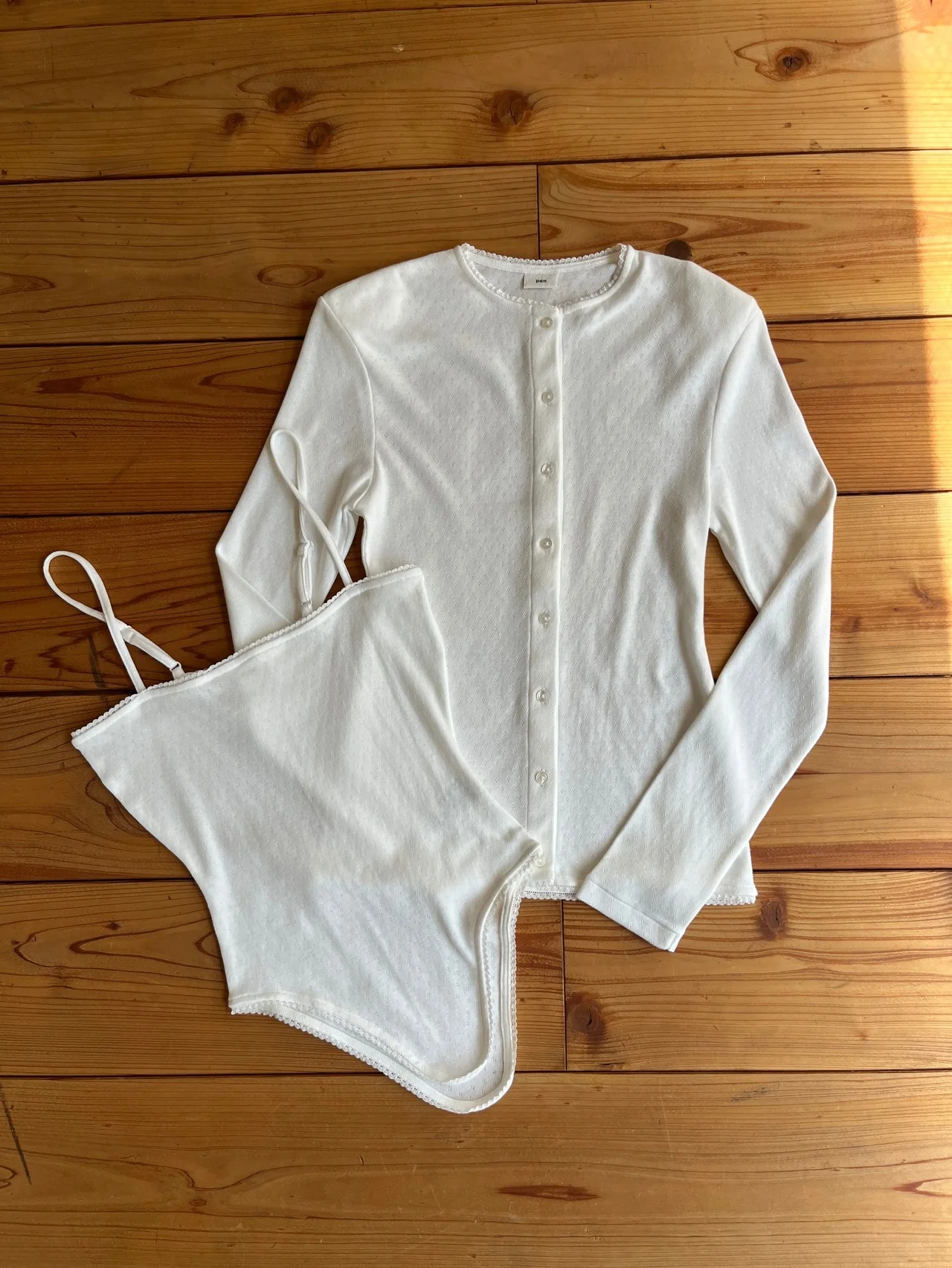 夏も、おしゃれを諦めない。着回し力抜群のキャミソールとカーディガンがSPURSHOPに登場【pan】