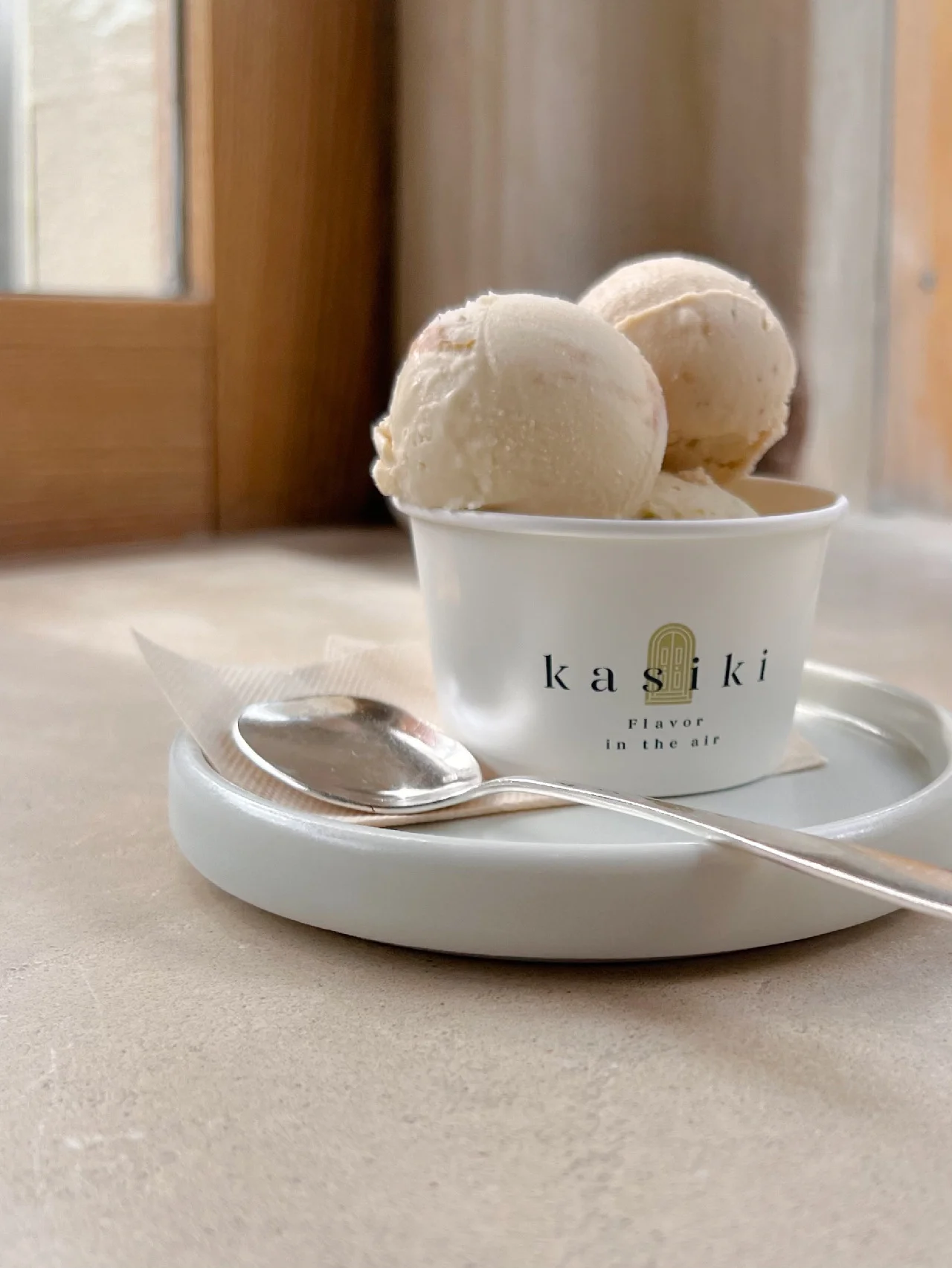 夏の終わりに至福の一口。幡ヶ谷【kasiki】のアイスで味わう驚きのフレーバー