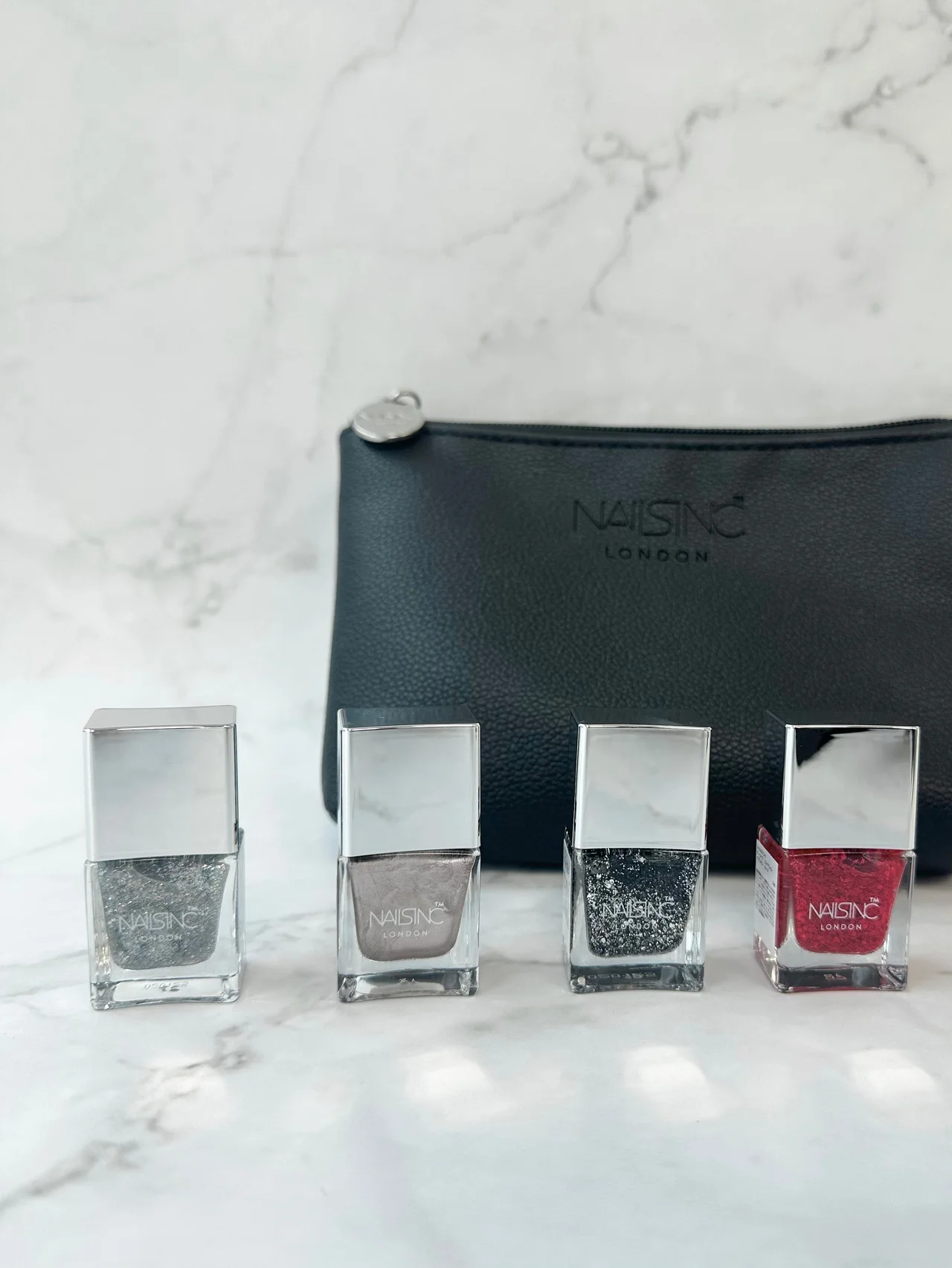 服好きのネイル4種セット！【NAILS INC】のアーカイブ コレクション ネイルポリッシュ ミニキット