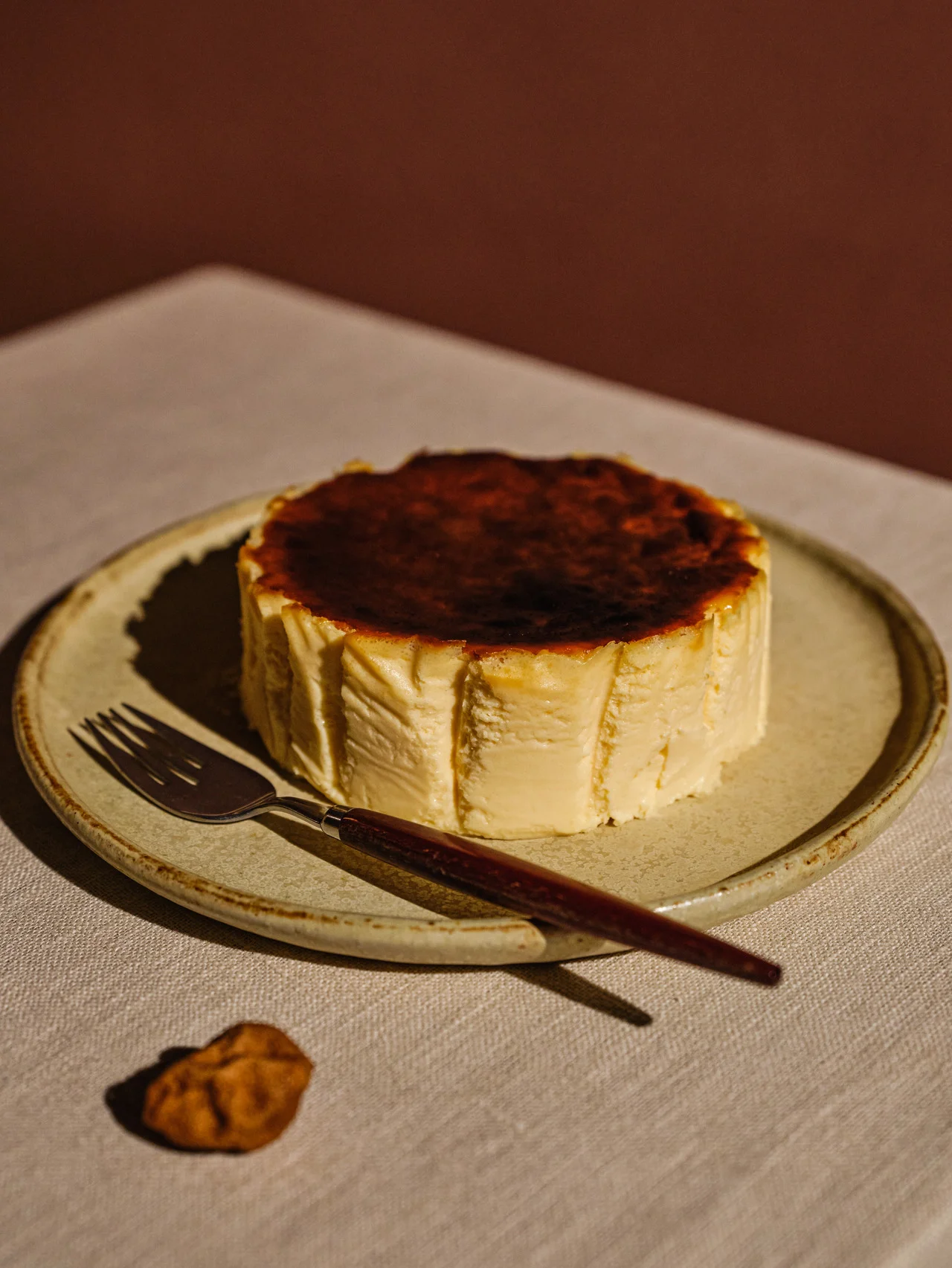 ミシュランシェフ東鉄雄が手がけるスイーツブランド【ブランカ】のバスクチーズケーキが麻布台ヒルズに登場！