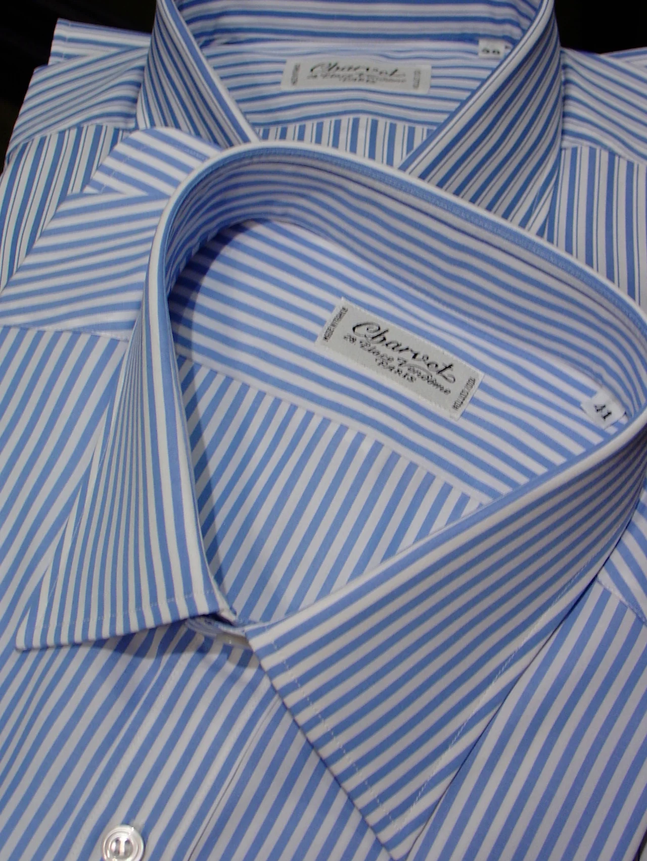 パリの老舗シャツメーカー、【シャルヴェ】のアトリエとブティックへ