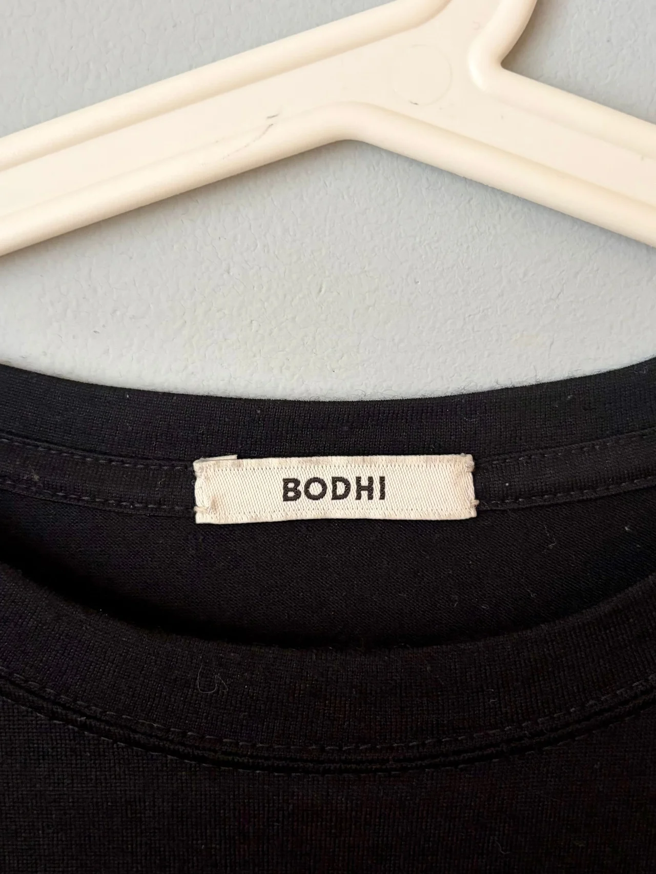 【BODHI（ボーディ）のカシミヤ100％Tシャツ】は究極のリカバリーウェア？
