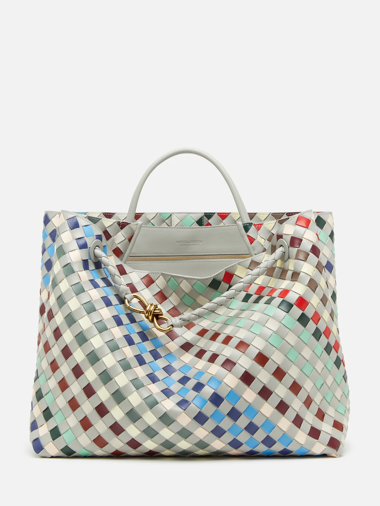 【ボッテガ ヴェネタ】から新作バッグが登場！ 新プロジェクト「イントレチャート リボーン」を始動