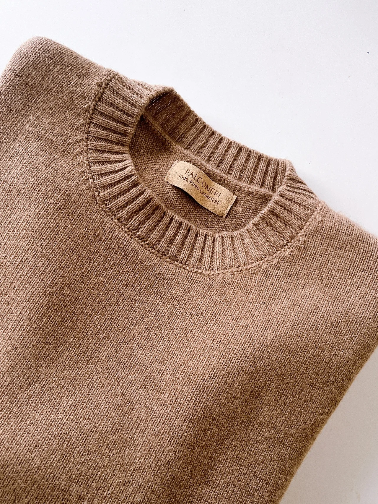もう脱ぎたくない！　【ファルコネーリ 】のカシミヤニット