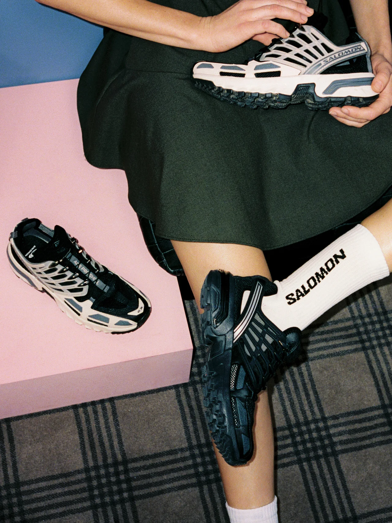 【サロモン】新作スニーカーを発売！ 貝殻から着想を得たユニークなフォルム