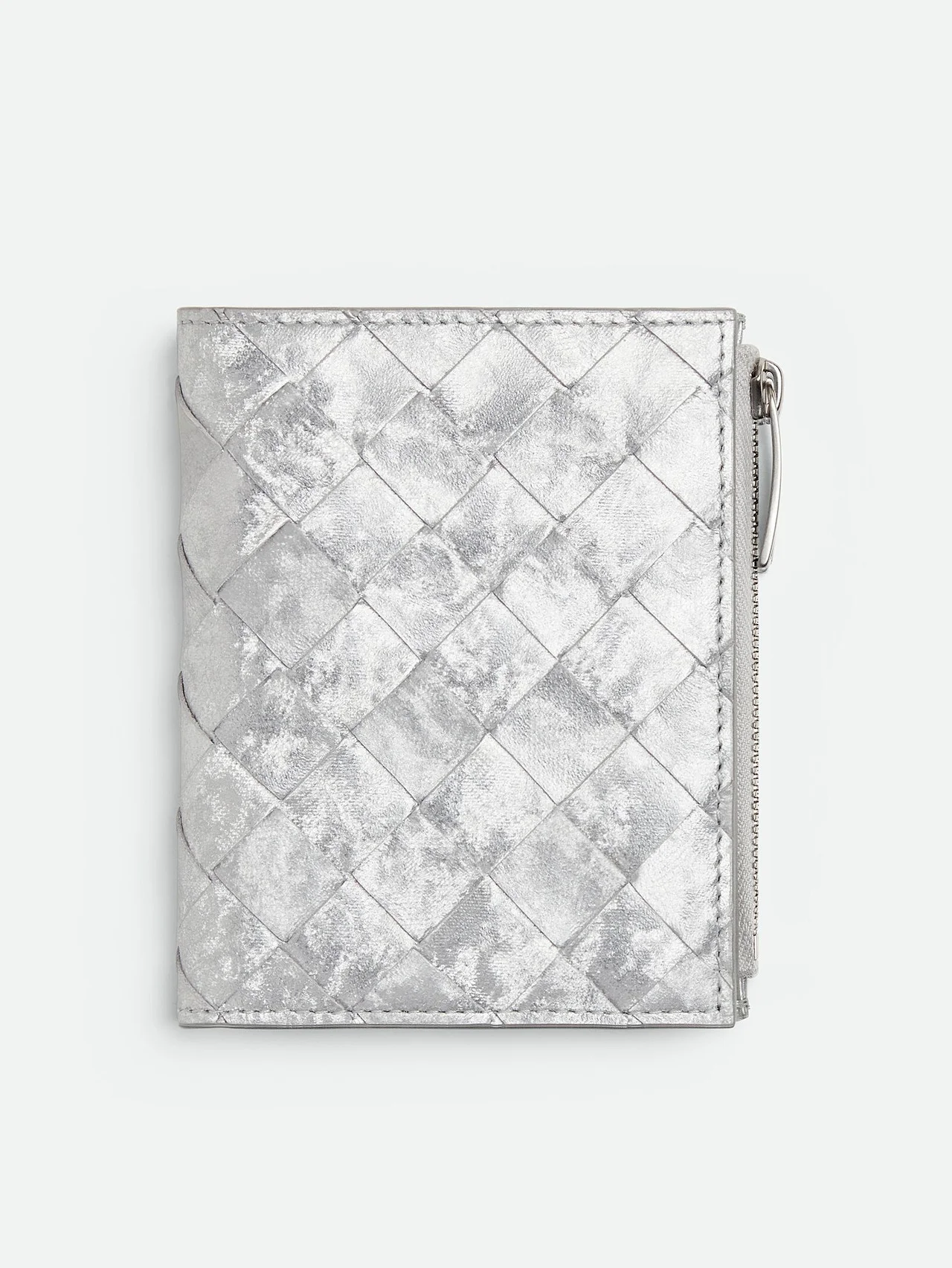 【ボッテガ・ヴェネタ】2025年最後のスーパーラッキーデーに向けて新作ウォレット登場