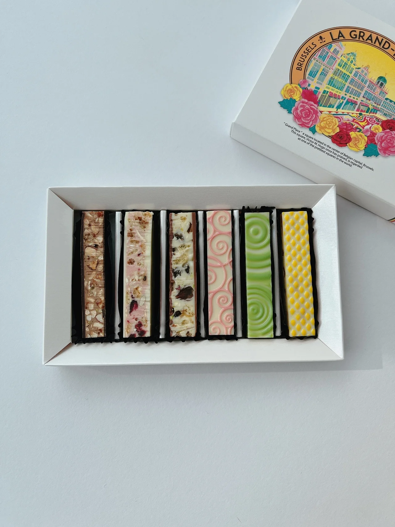 ベルギー産クーベルチュールによる華やかショコラ！【グランプラス｜バトンショコラ】