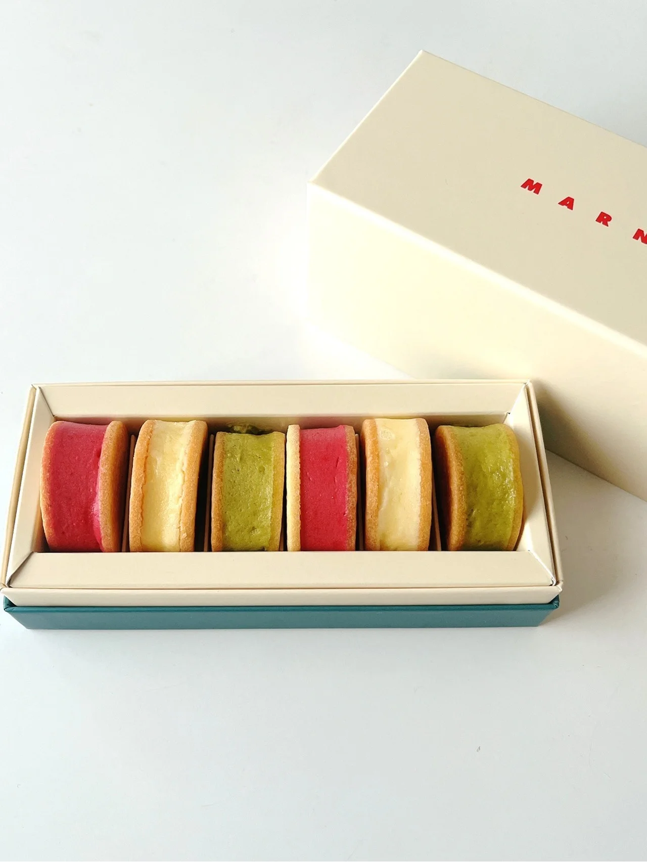 マルニのフレッシュバターサンドをお届け！【マルニ カフェ｜バターサンド】