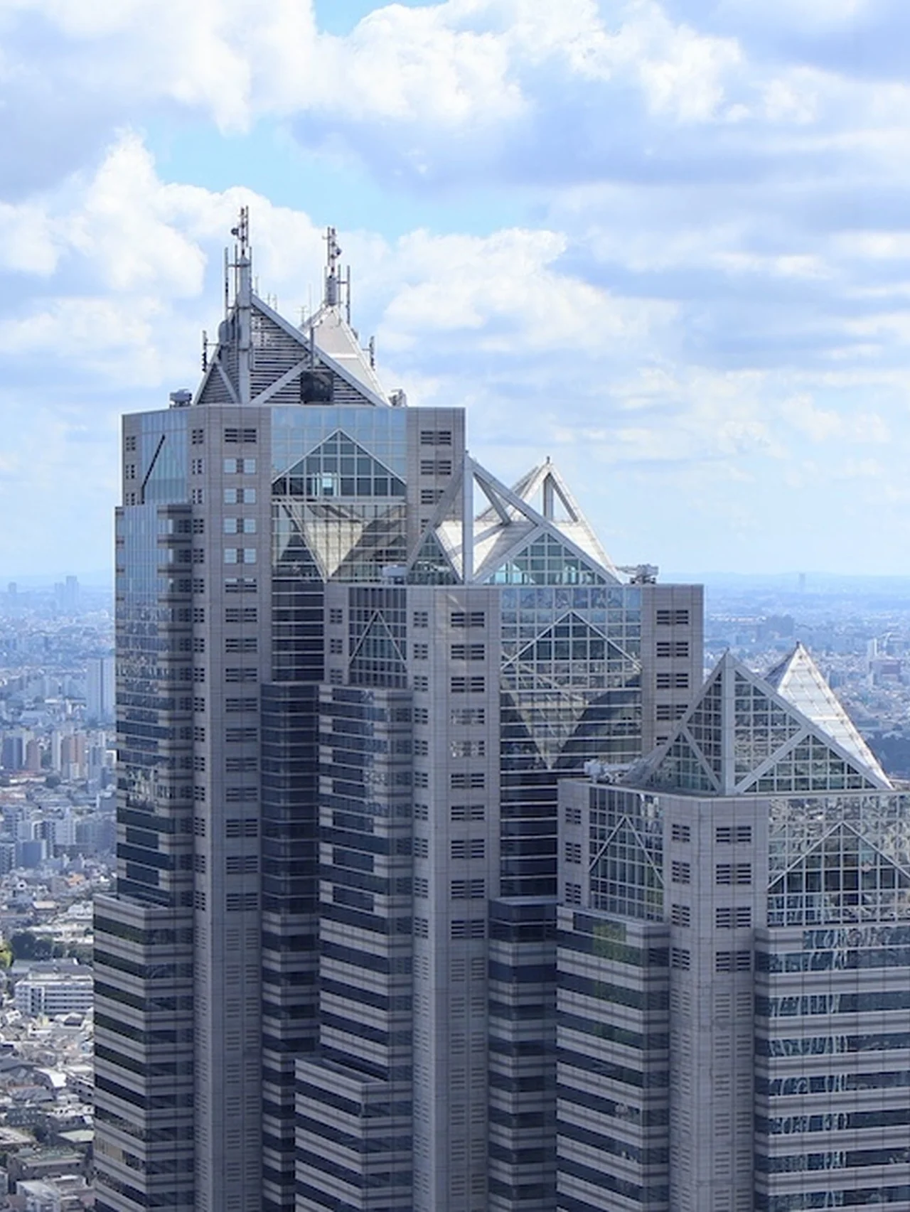 【パーク ハイアット 東京】がリニューアルオープンに先駆け、宿泊および「ジランドール by アラン デュカス」や「ニューヨーク グリル＆バー」などレストランの予約をスタート