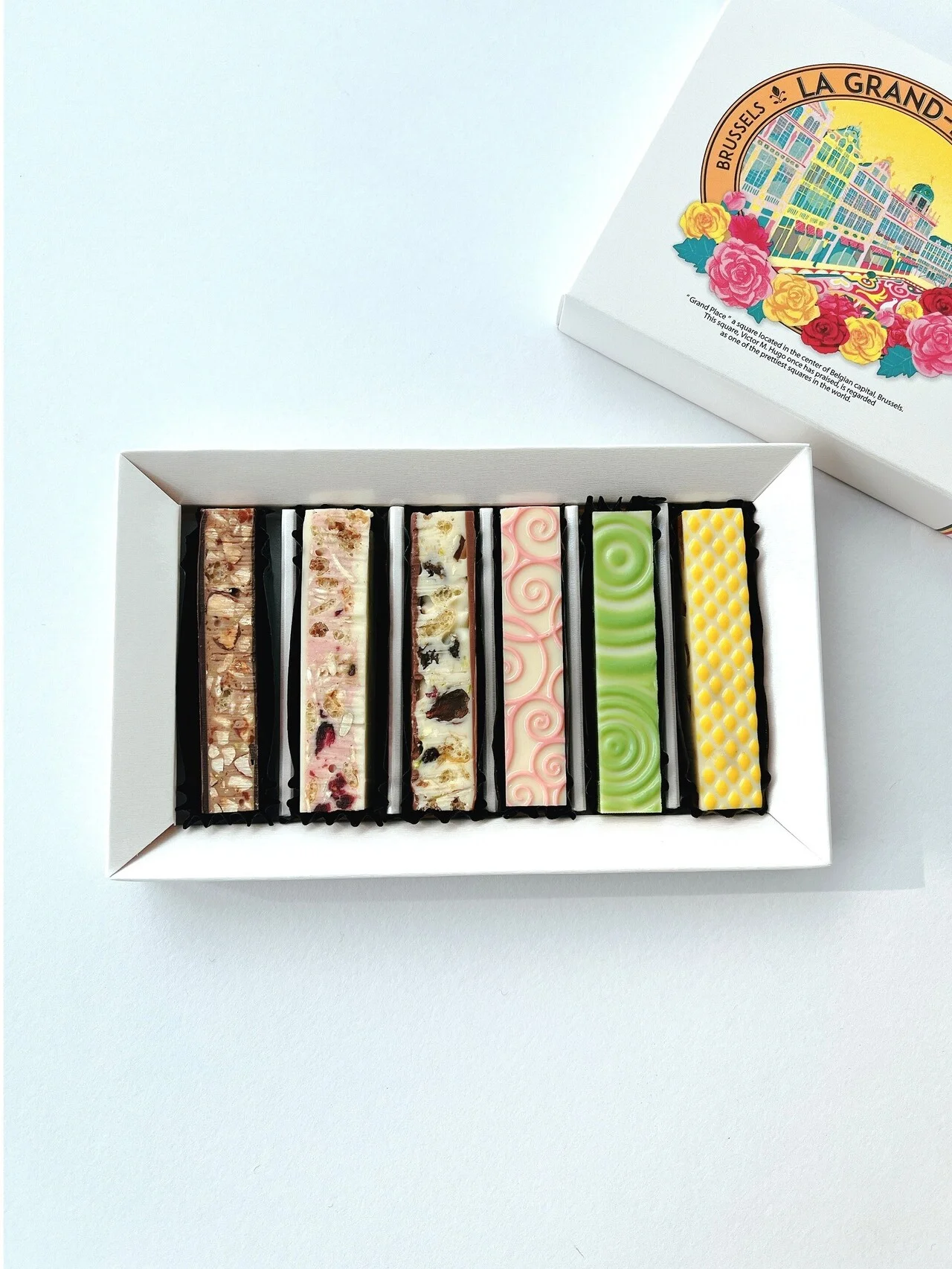 ベルギー産クーベルチュールによる華やかショコラ！【グランプラス｜バトンショコラ】