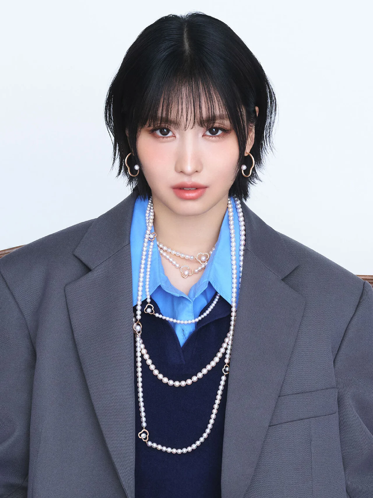 【TASAKI】TWICE・MOMOの最新ビジュアルを公開！ ジュエリーコレクション「チャンツ」の新作をまとう