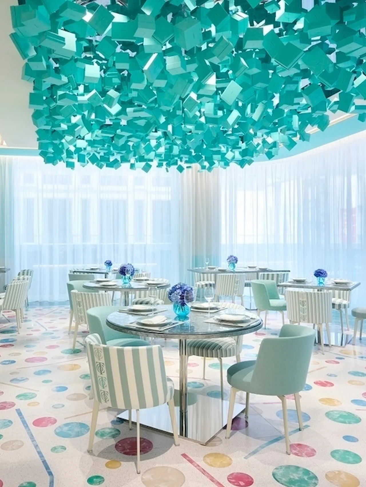 【ティファニー】の銀座の旗艦店に庄司夏子が監修する「Blue Box Café by Natsuko Shoji」がオープン