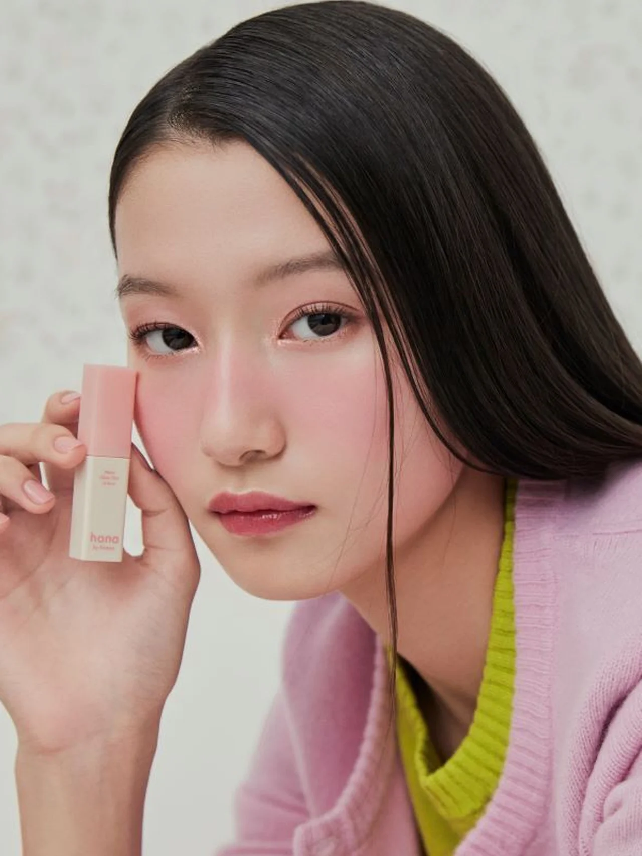 hinceの姉妹ブランドがファミリーマートに登場！ 「hana by hince」をチェック