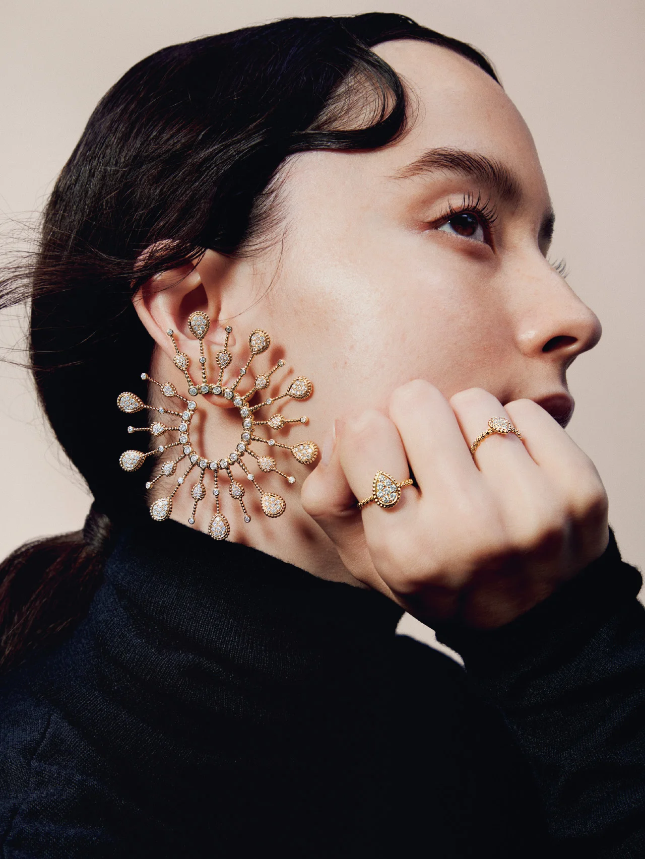BOUCHERON 「セルパンボエム」をお守りに 輝きは上昇気流にのって