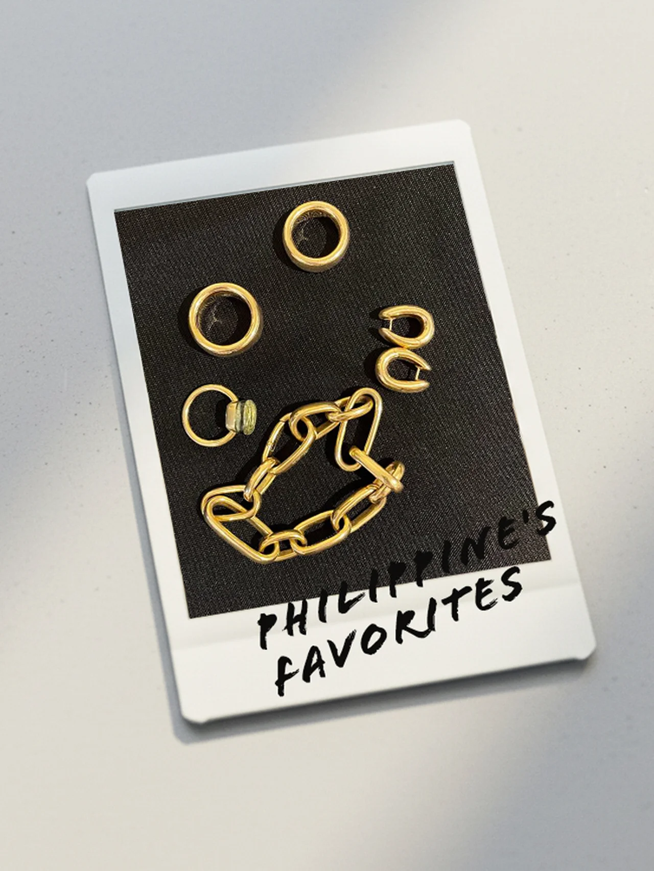 お気に入りのジュエリーを見せて！｜俳優 フィリピーヌ・ルロワ＝ボリューの場合