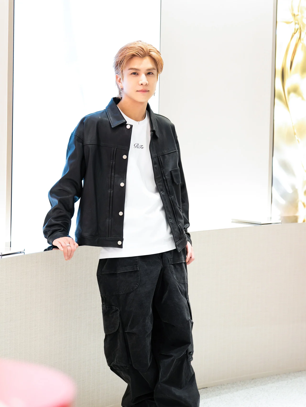 【SPUR独占インタビュー】岩田剛典さんが語る、リファのリカバリーウェア「リファ バイタルウェア」の魅力と、自分をいたわる方法