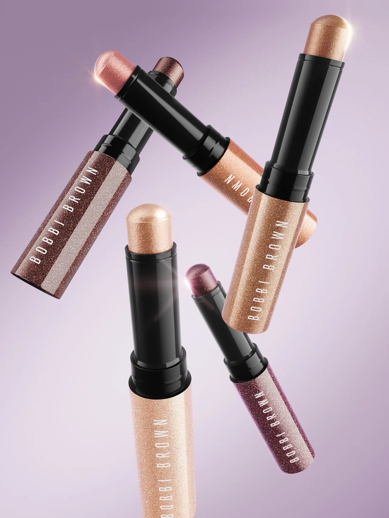 まぶたに宿す、新しい輝き。【ボビイ ブラウン】水面に揺らめく光のような新感覚のシャドウスティック