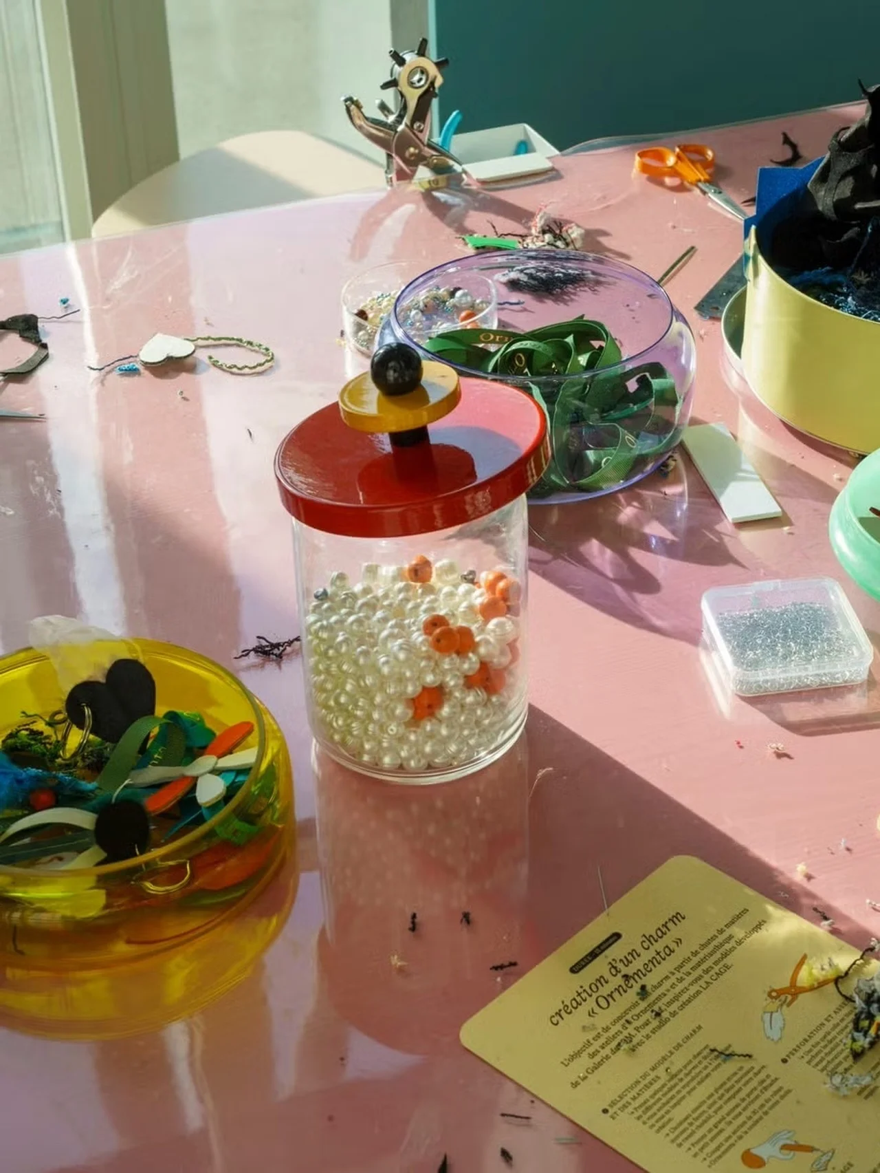 9月8日より予約スタート！　【シャネル】のものづくりの真髄に迫る展覧会「la Galerie du 19M Tokyo」、間もなく開催。特別なトークも随時開催