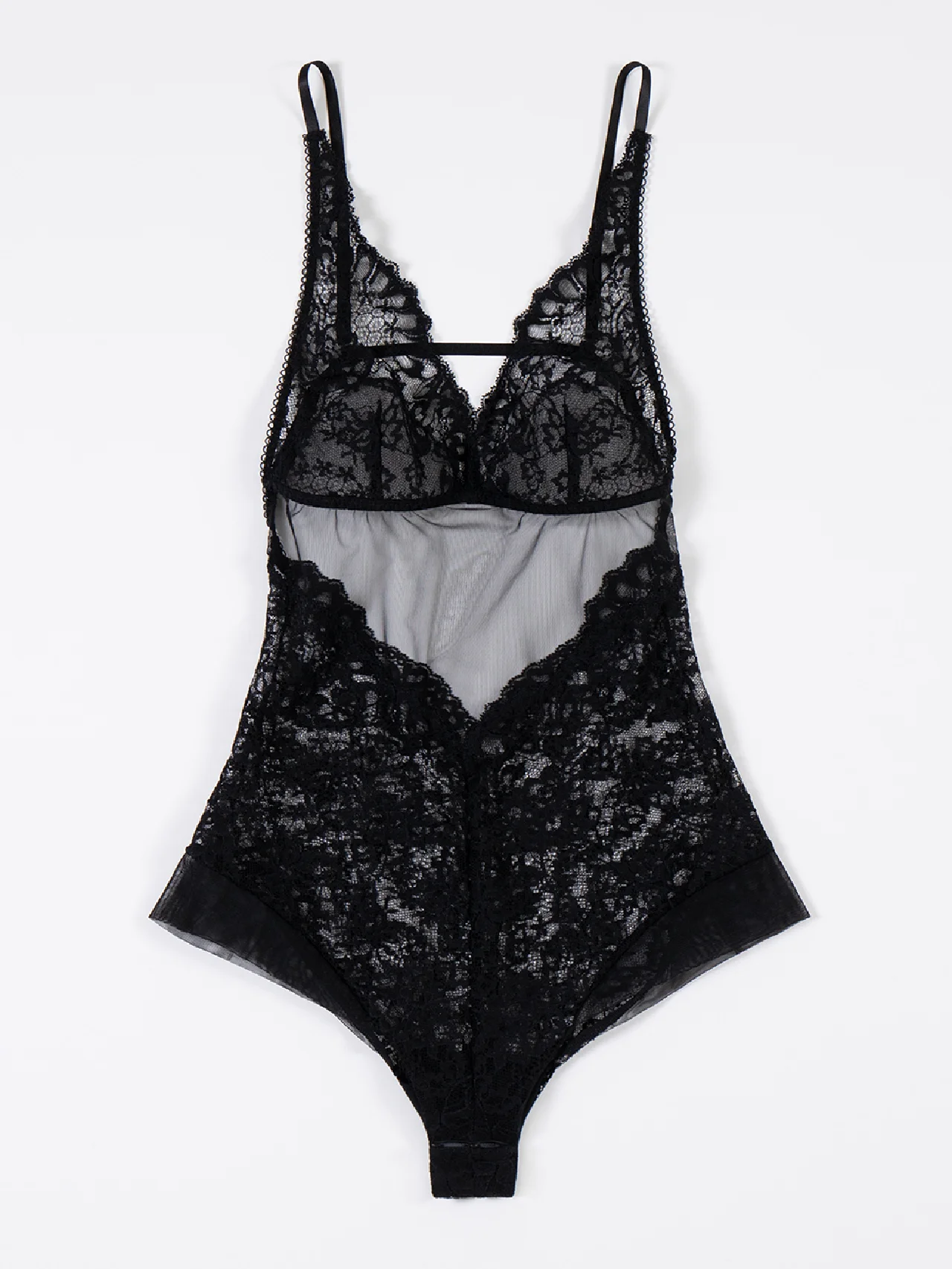 待望の新作！【チヨノ・アン】の人気シリーズより、フェミニンでいてハンサムな黒のランジェリーが登場