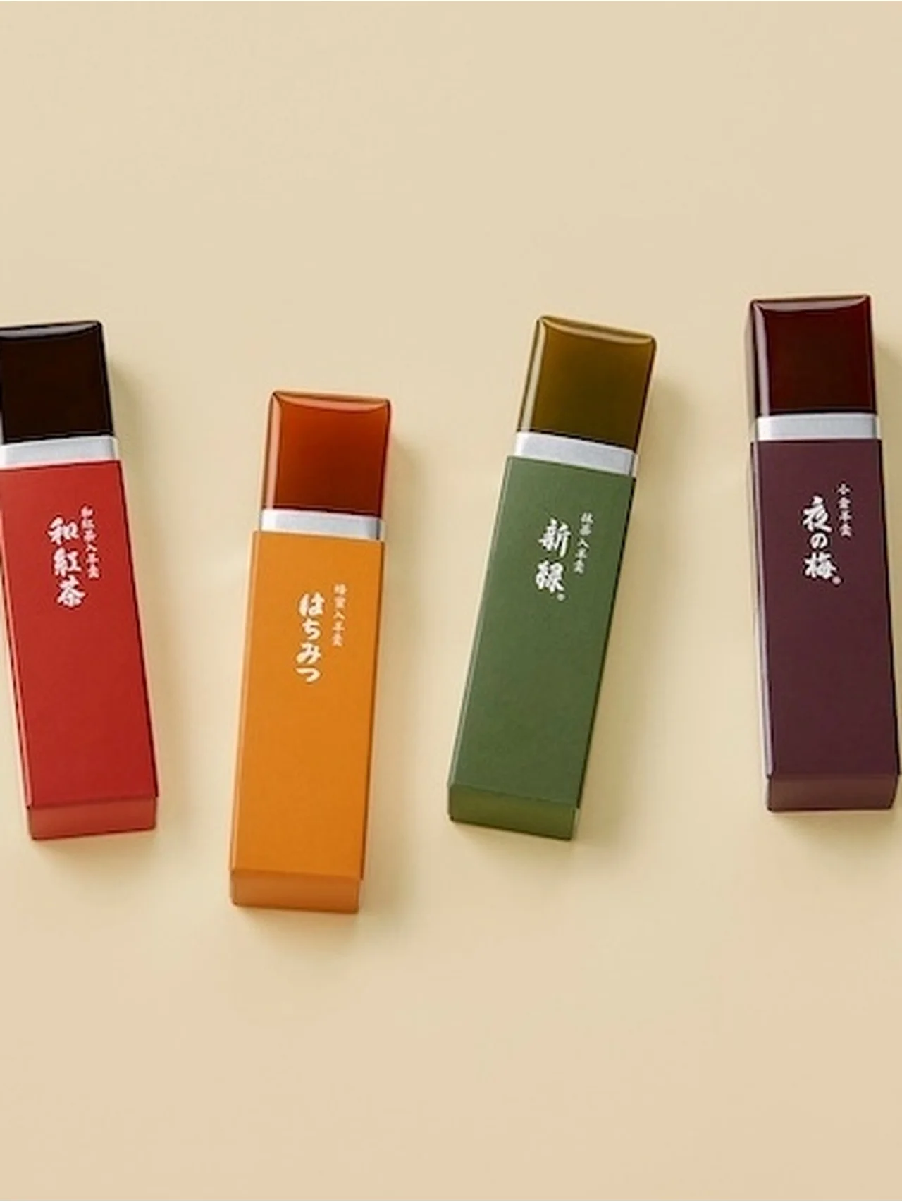 防災の備えに【とらや】の小形羊羹の詰め合わせを。「ご自宅用 小形羊羹 30本入」、オンライン限定で販売中