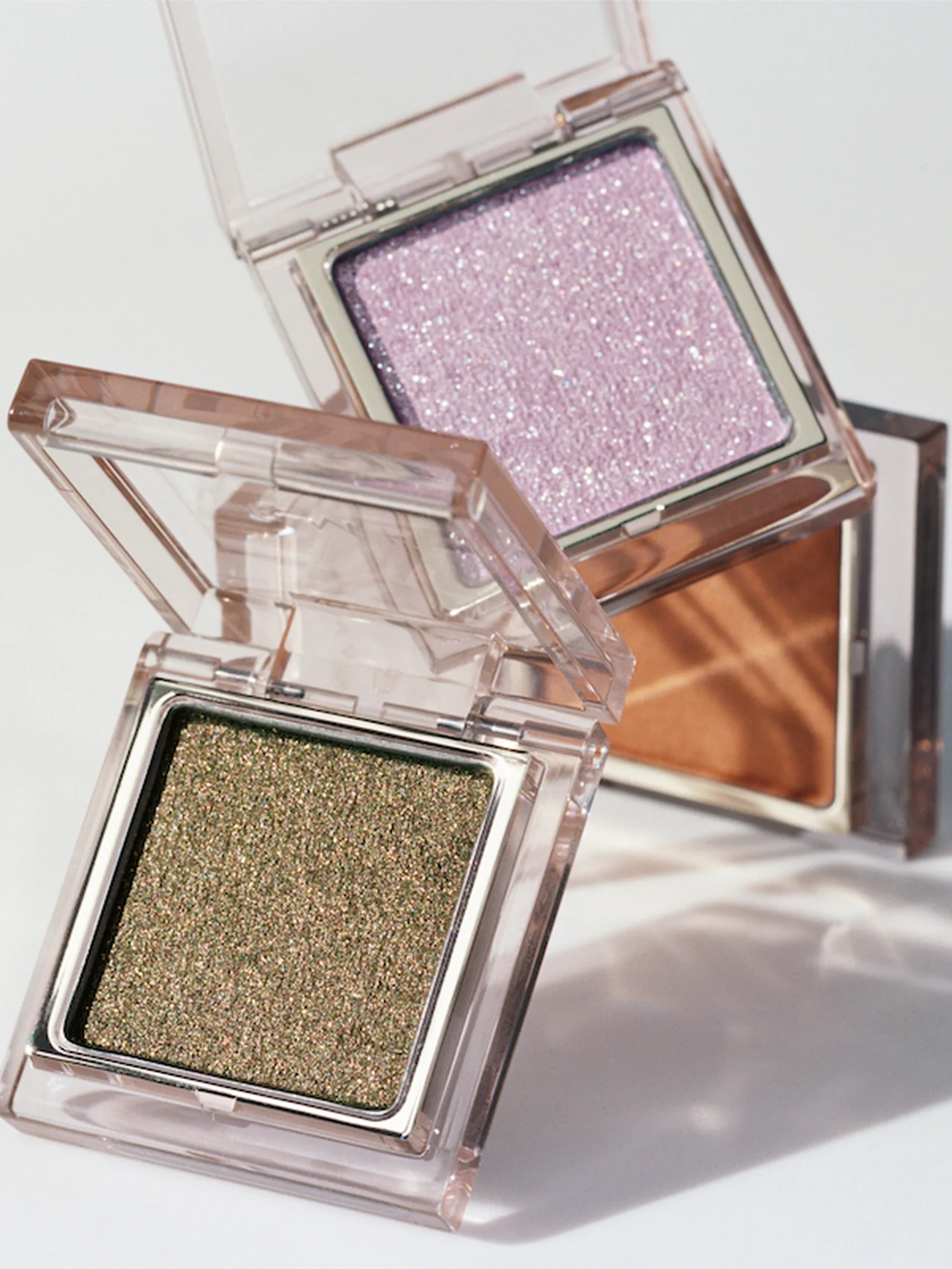 彩りが肌に溶け込む新感覚！ RMK「インフィニット シングル アイズ」でアイメイクが進化する
