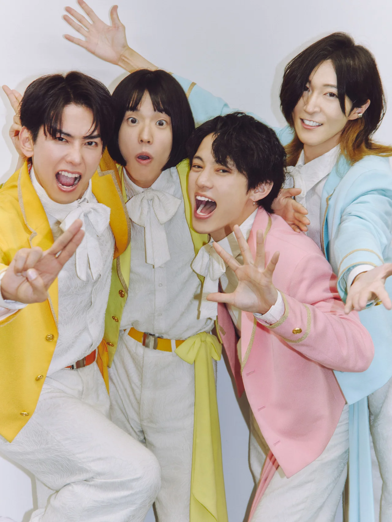 【モナキ】メジャーデビュー記念インタビュー！ 話題沸騰の4人組はツッコミどころ満載