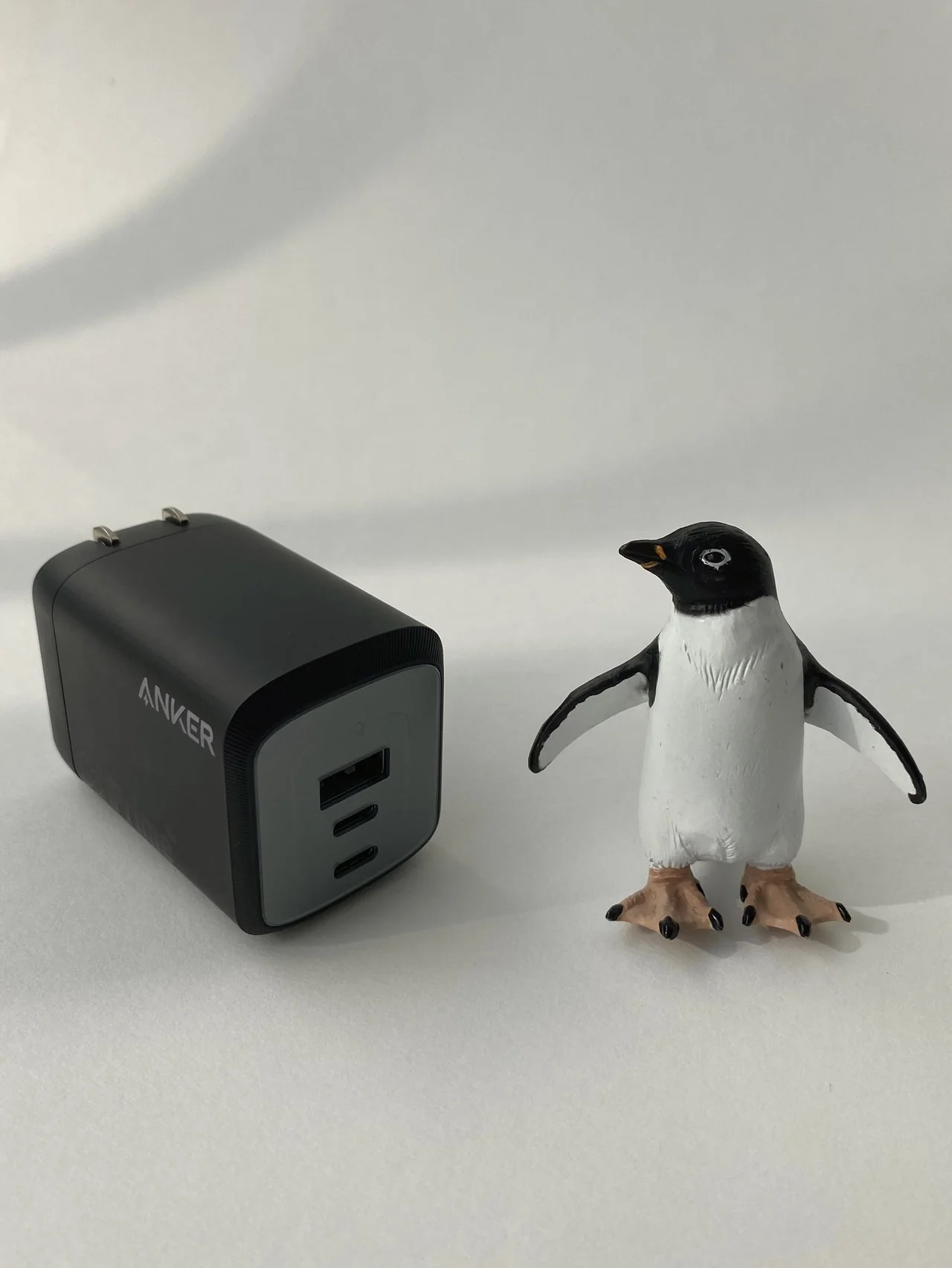 出先でのパソコン高速充電なら【Anker（アンカー）】の最大出力100w電源プラグだ！  #深夜のこっそり話 #2119