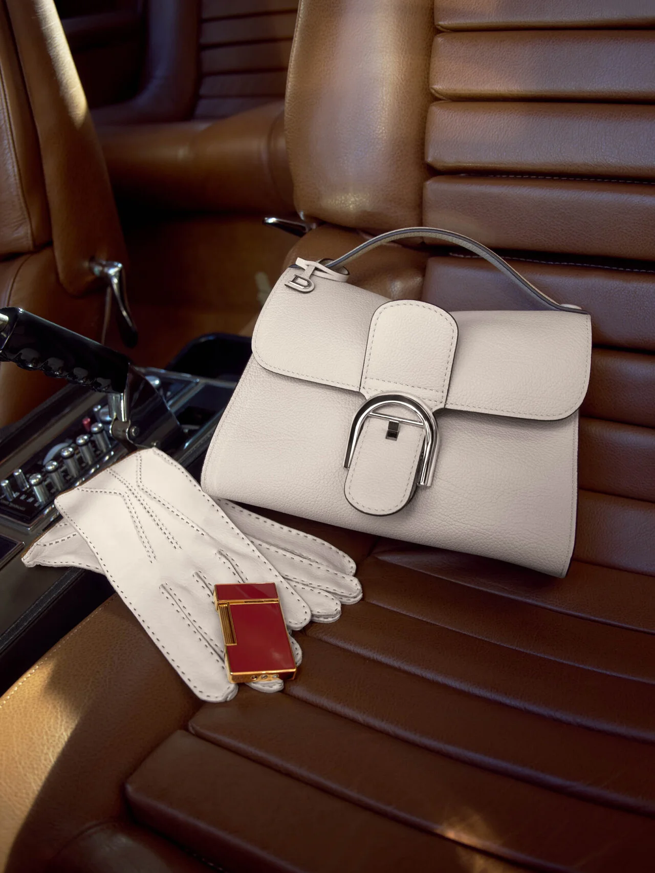 【デルヴォー】より、新作バッグ「ブリヨン テンポ S」が登場！ デイリー使いにぴったりのサイズ感