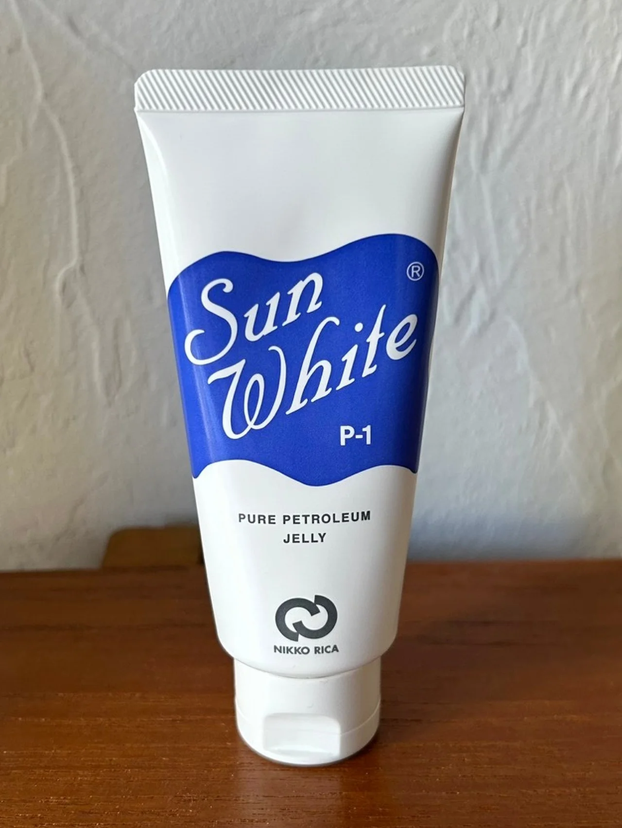 もっと早く知りたかった・・・・・・冬の乾燥から守る【サンホワイト】の白色ワセリン