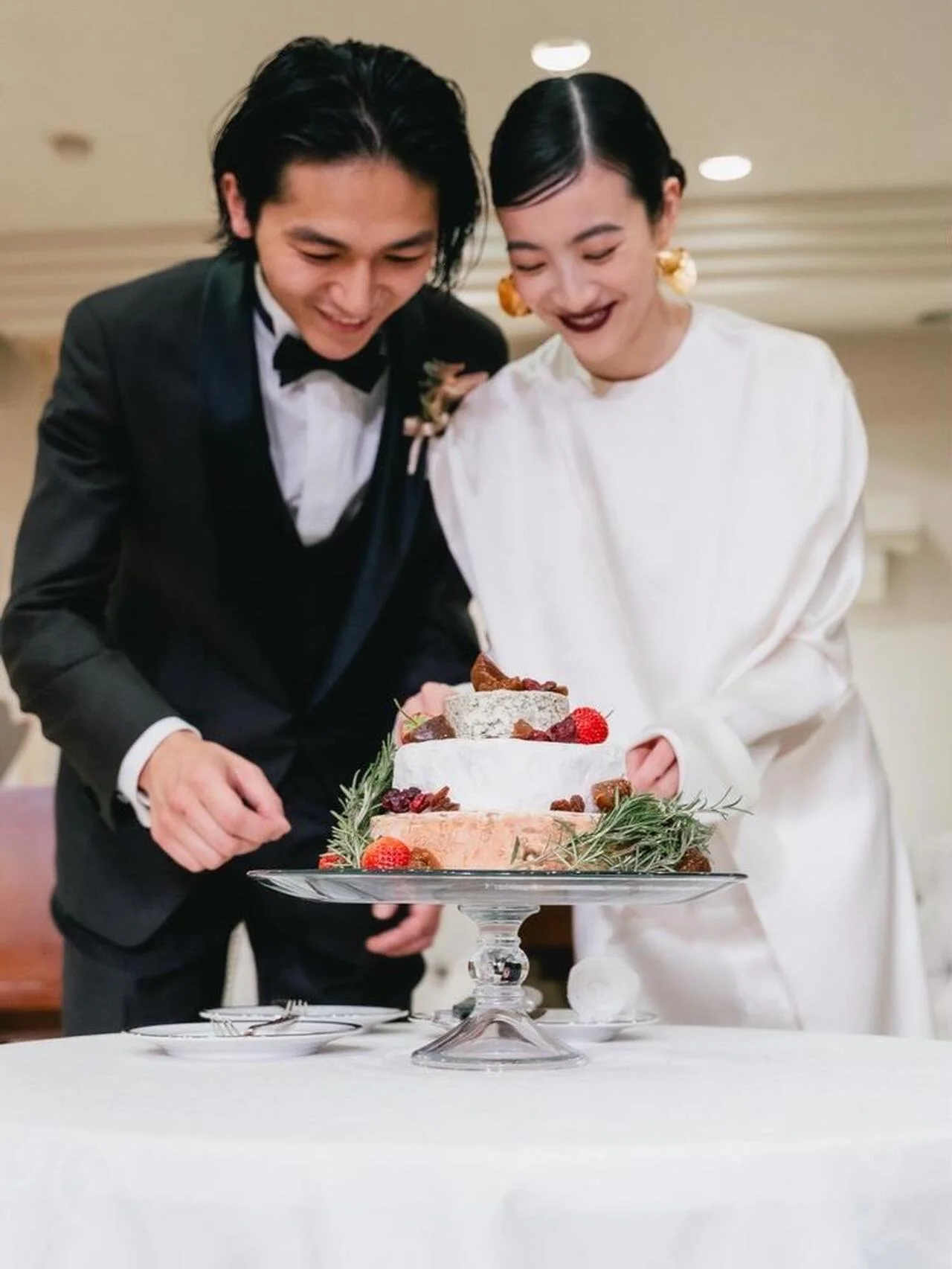 食事とワインのマリアージュを堪能。遠藤美穂子さんの洗練レストランウェディング【ハッピーストーリーvol.95】 