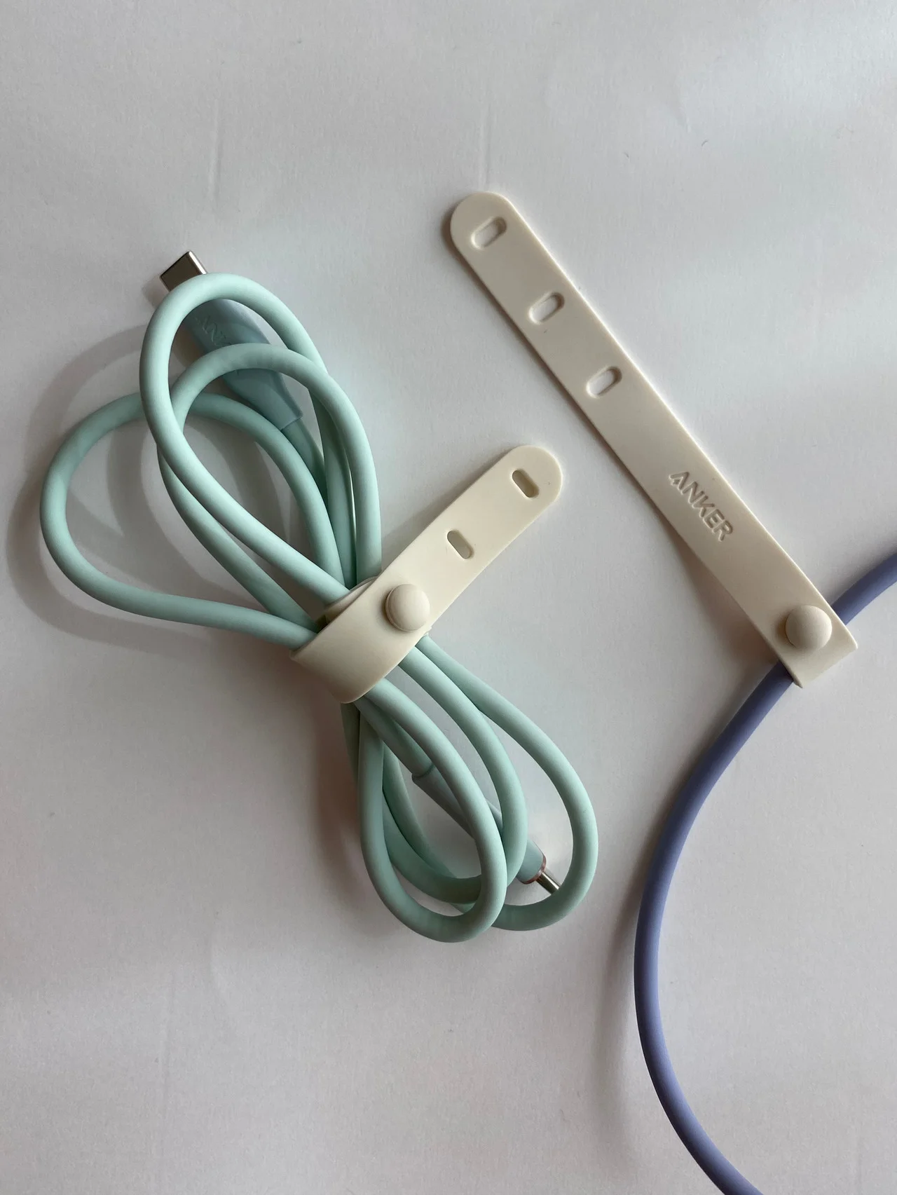 【ANKER（アンカー）】絡みにくくて可愛い、パステルカラーの充電ケーブルで仕事中の気分を上げる #深夜のこっそり話 #2322